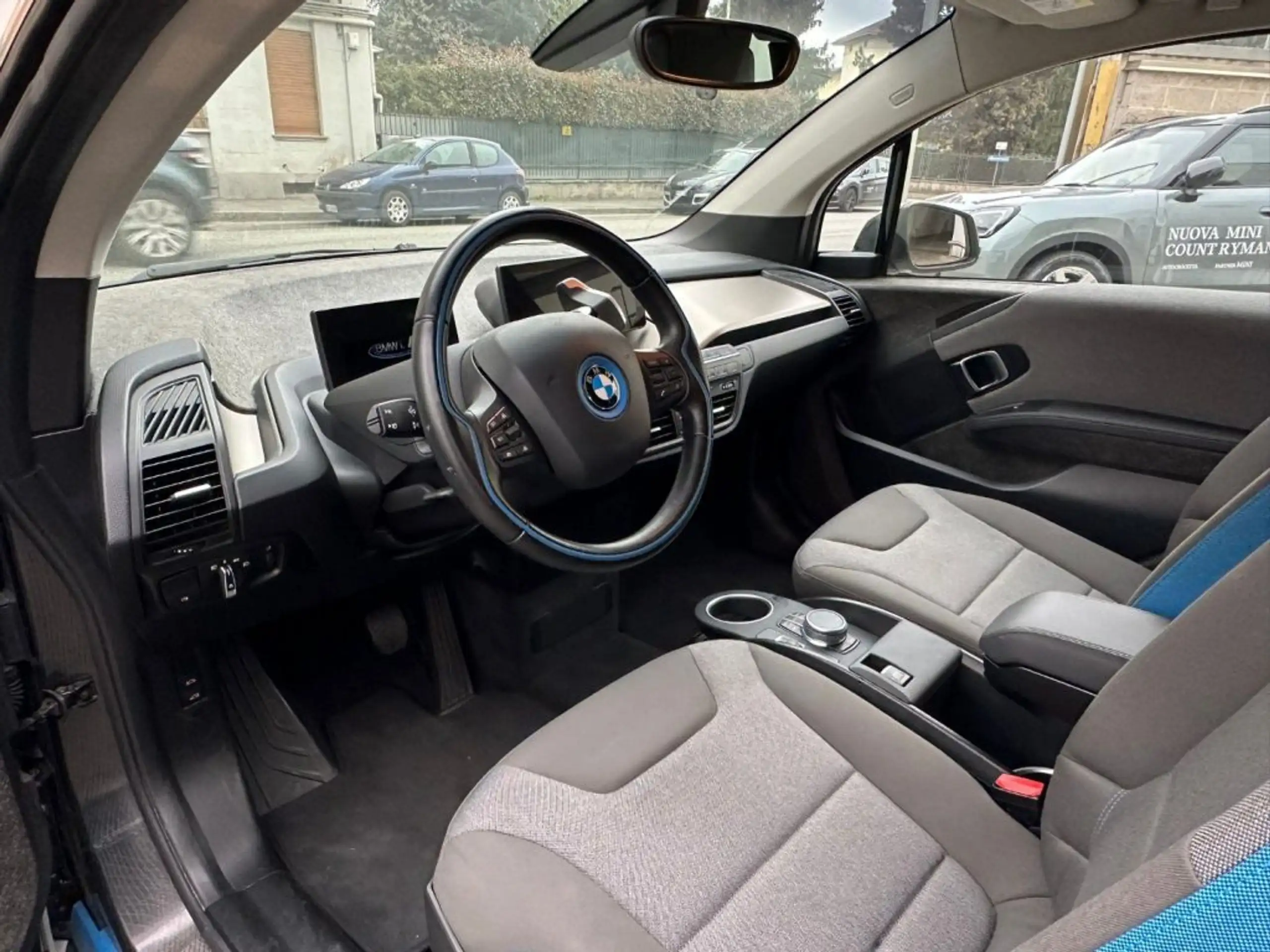 BMW - i3