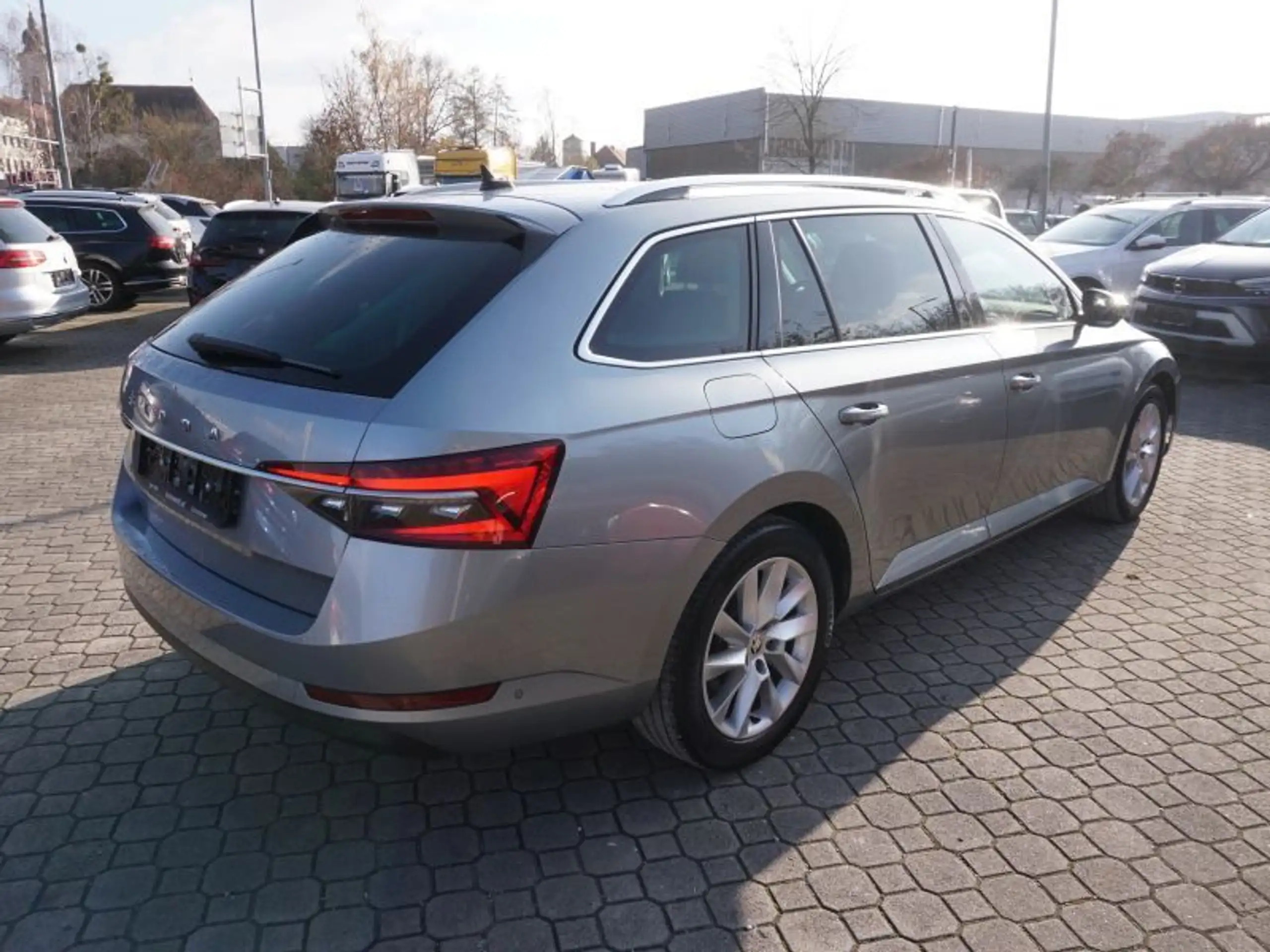 Skoda - Superb