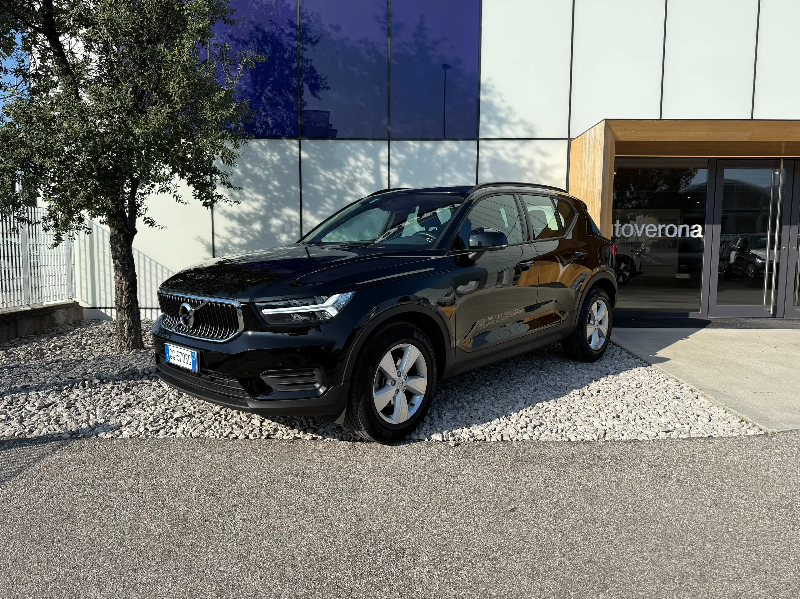 Volvo - XC40