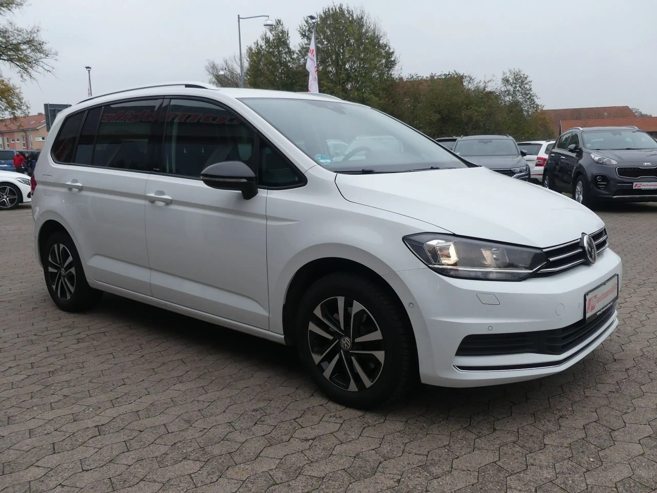 Volkswagen - Touran