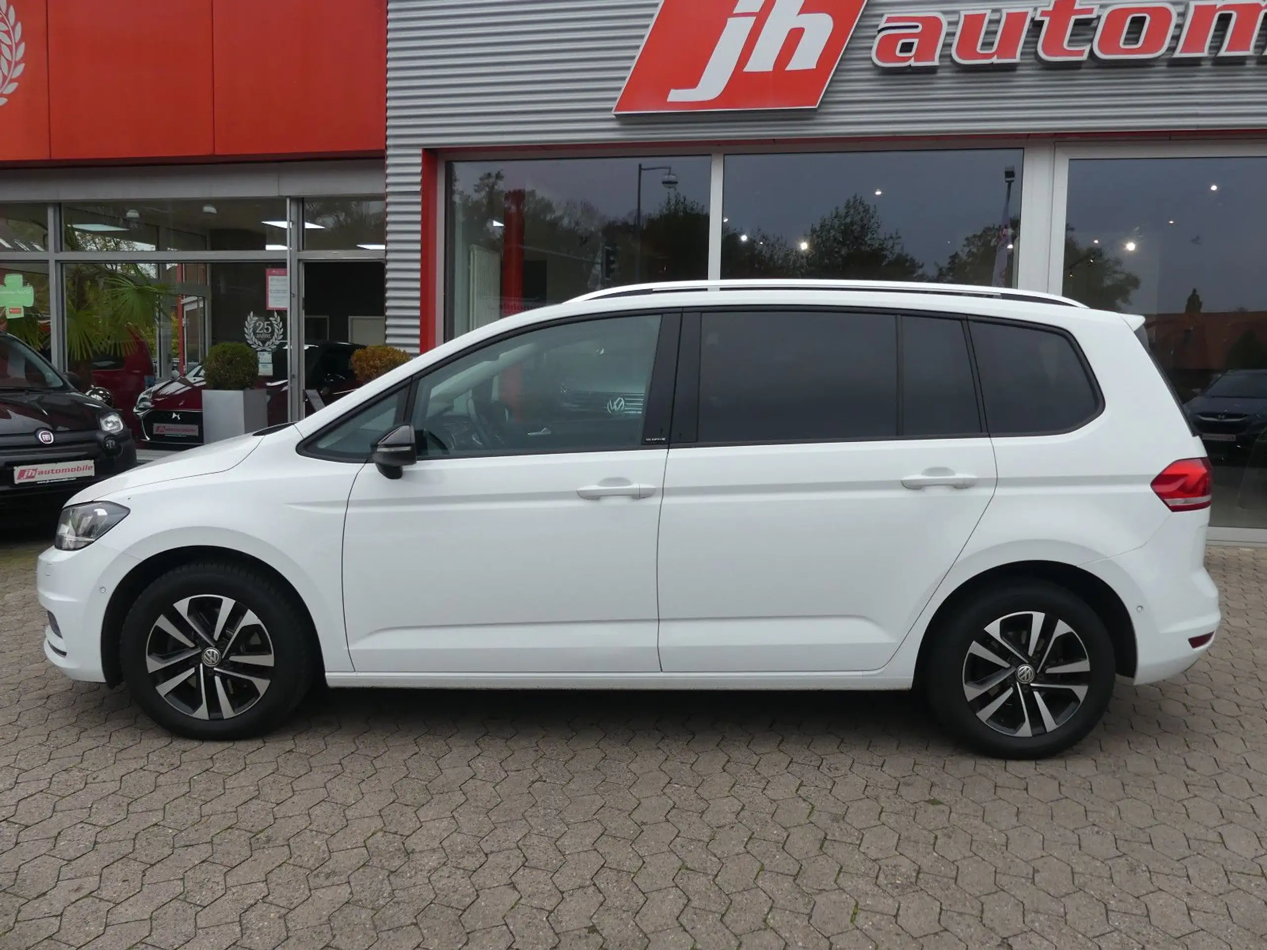 Volkswagen - Touran