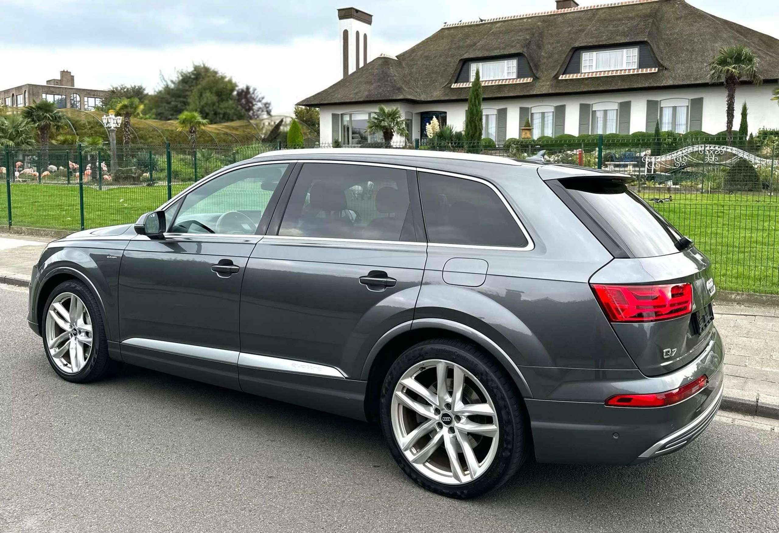 Audi - Q7