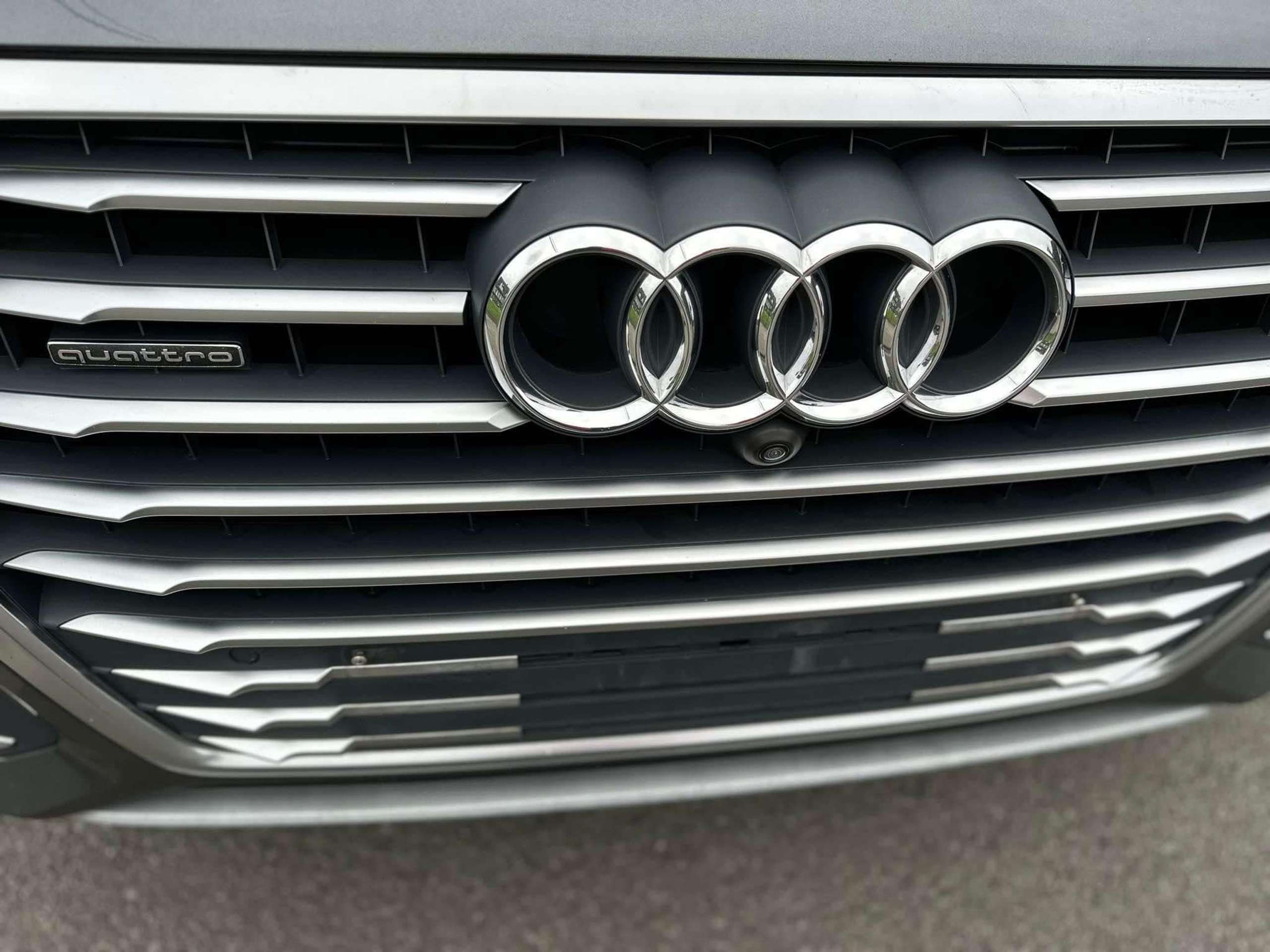 Audi - Q7