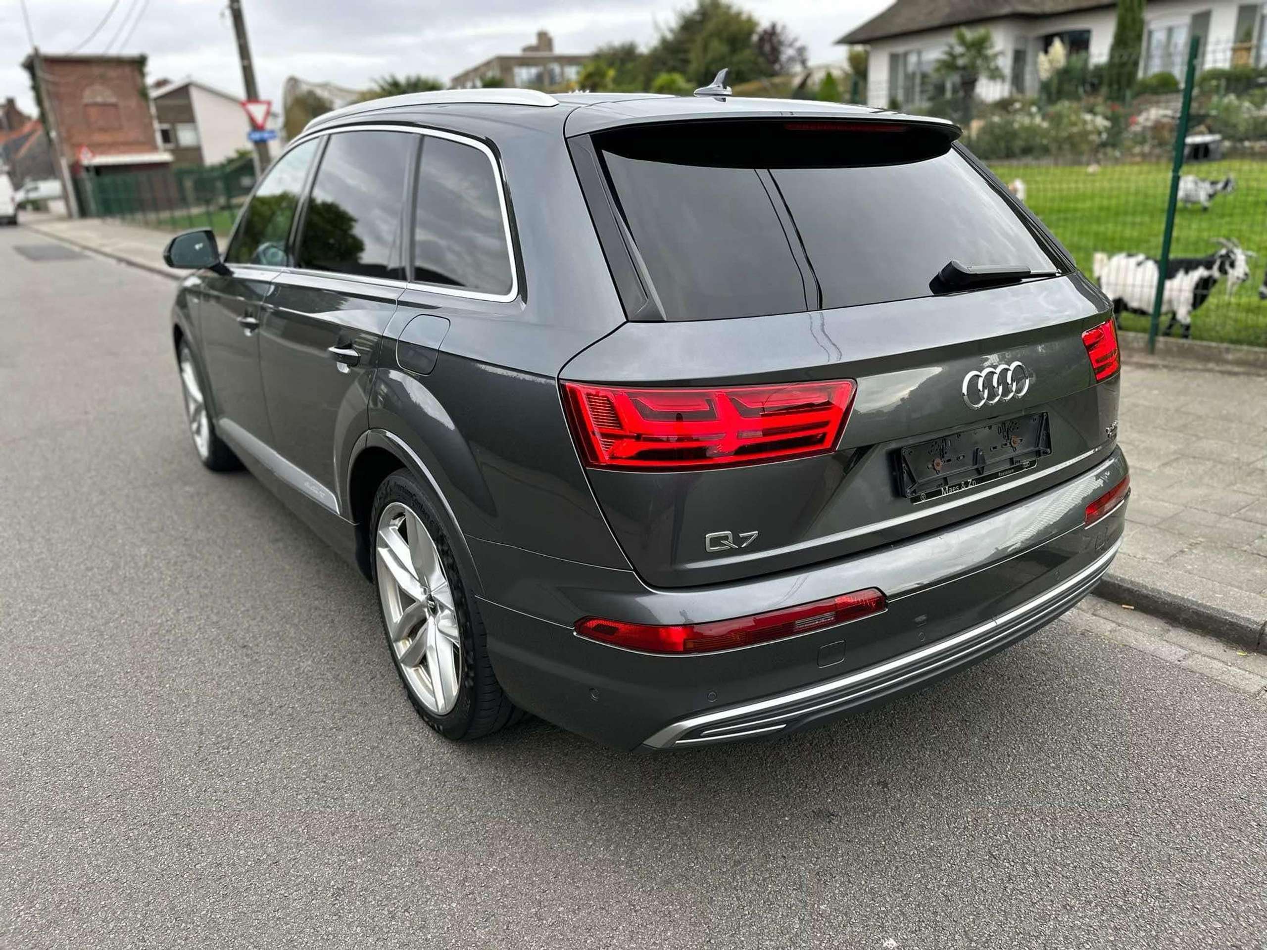 Audi - Q7