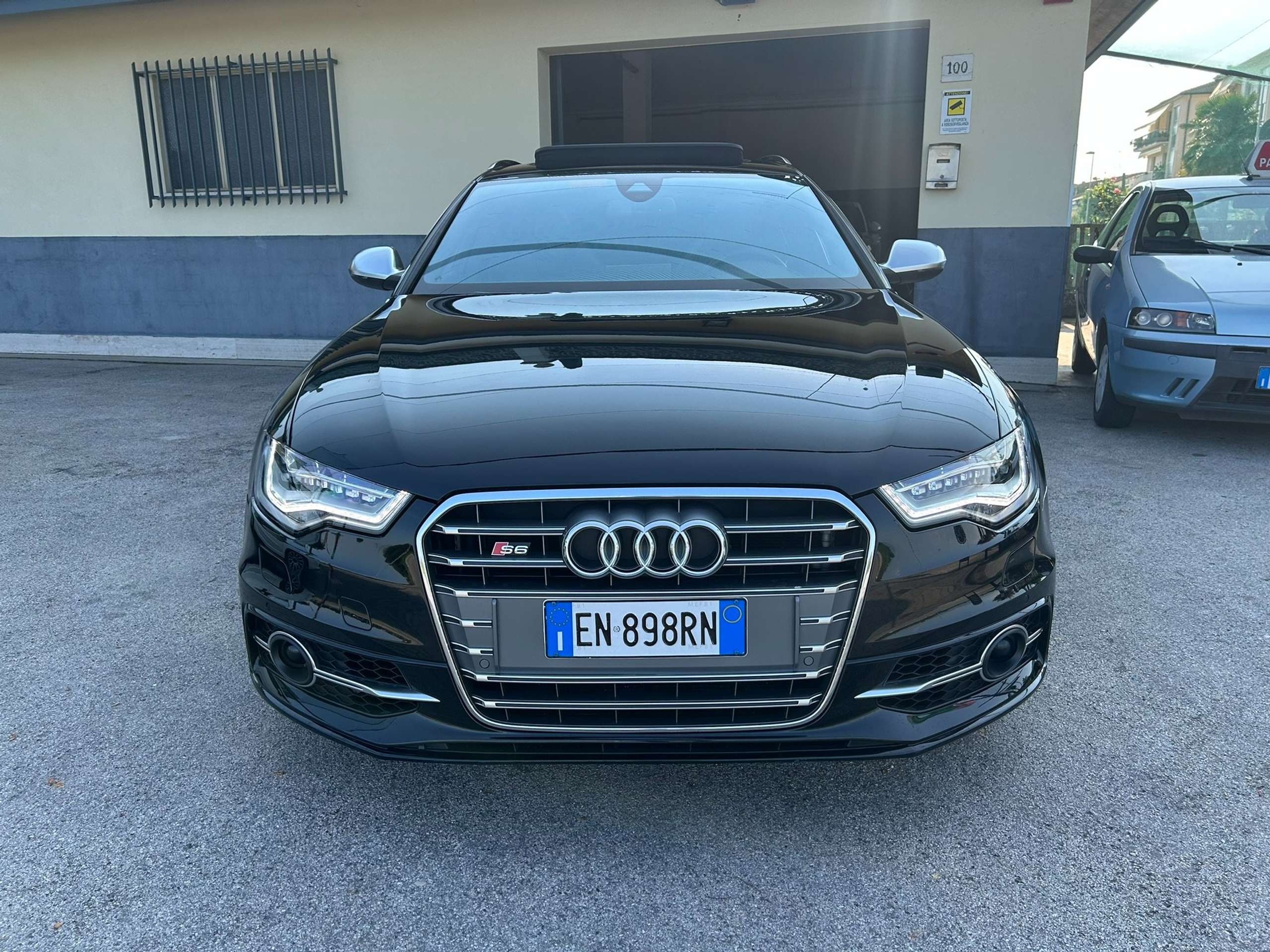 Audi - S6