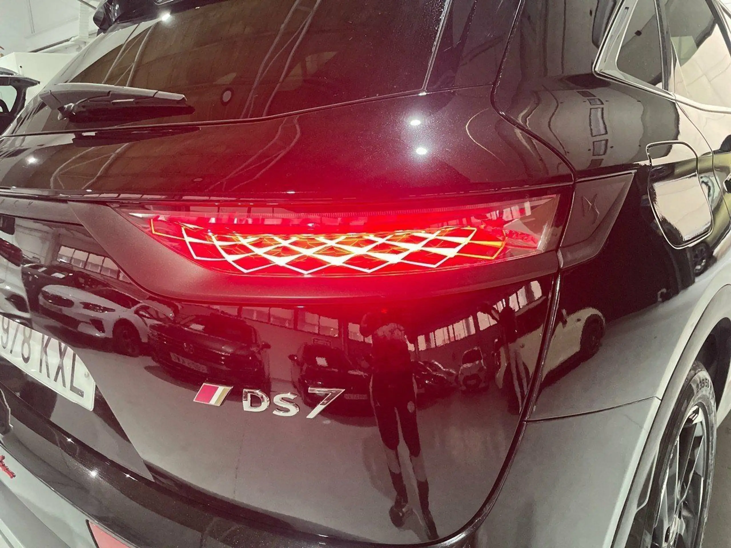 DS Automobiles - DS 7 Crossback