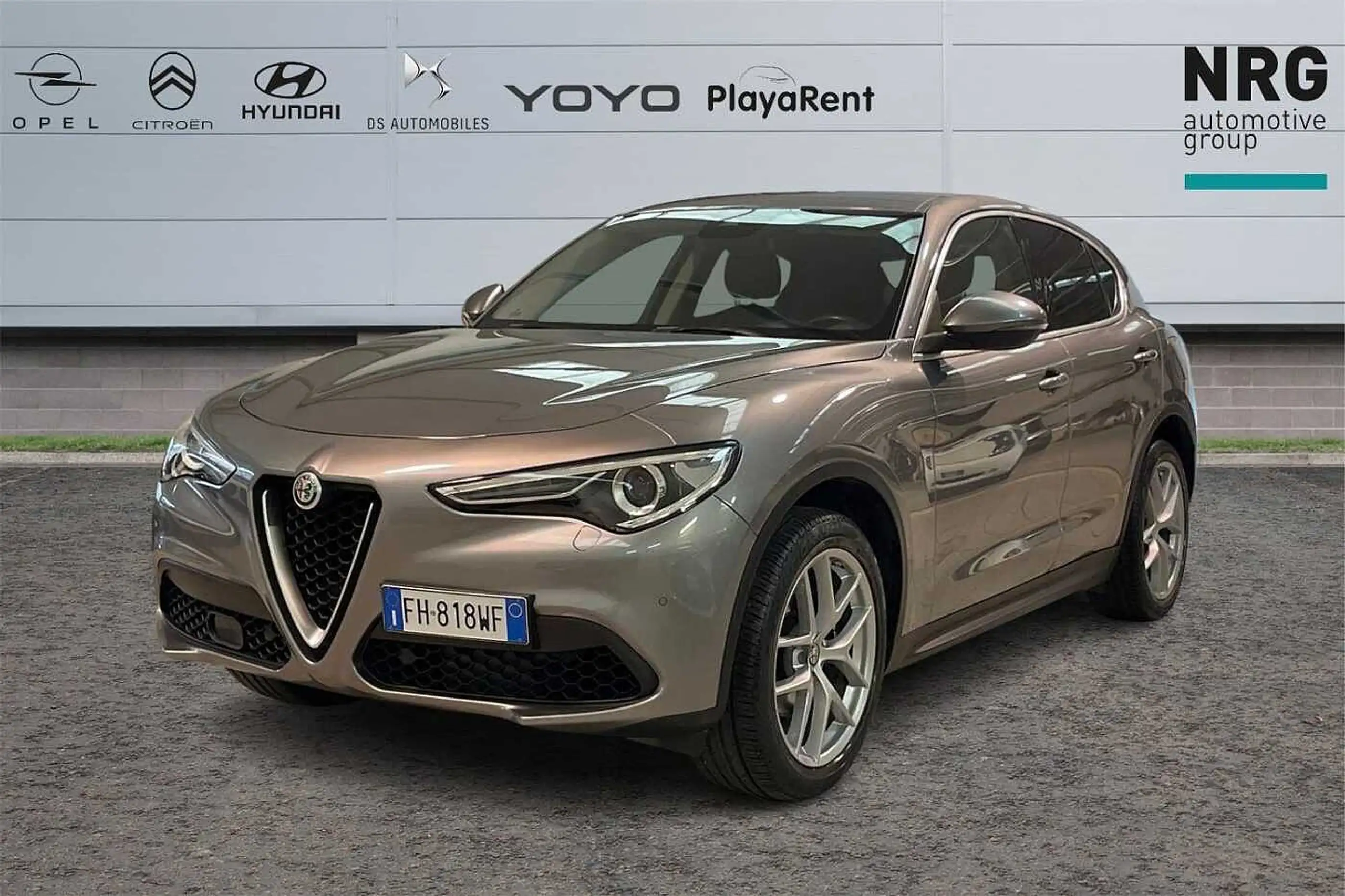 Alfa Romeo Stelvio 2017