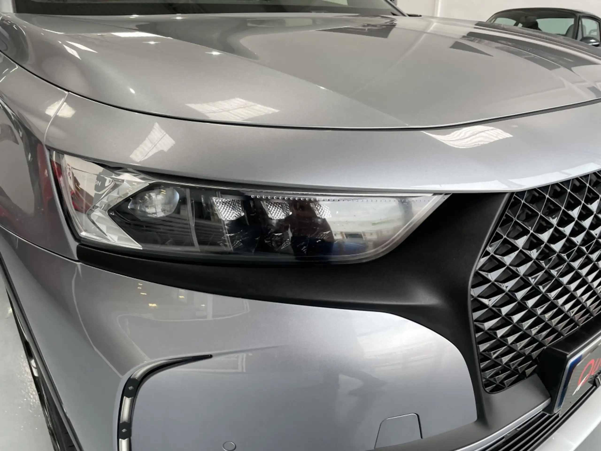 DS Automobiles - DS 7 Crossback