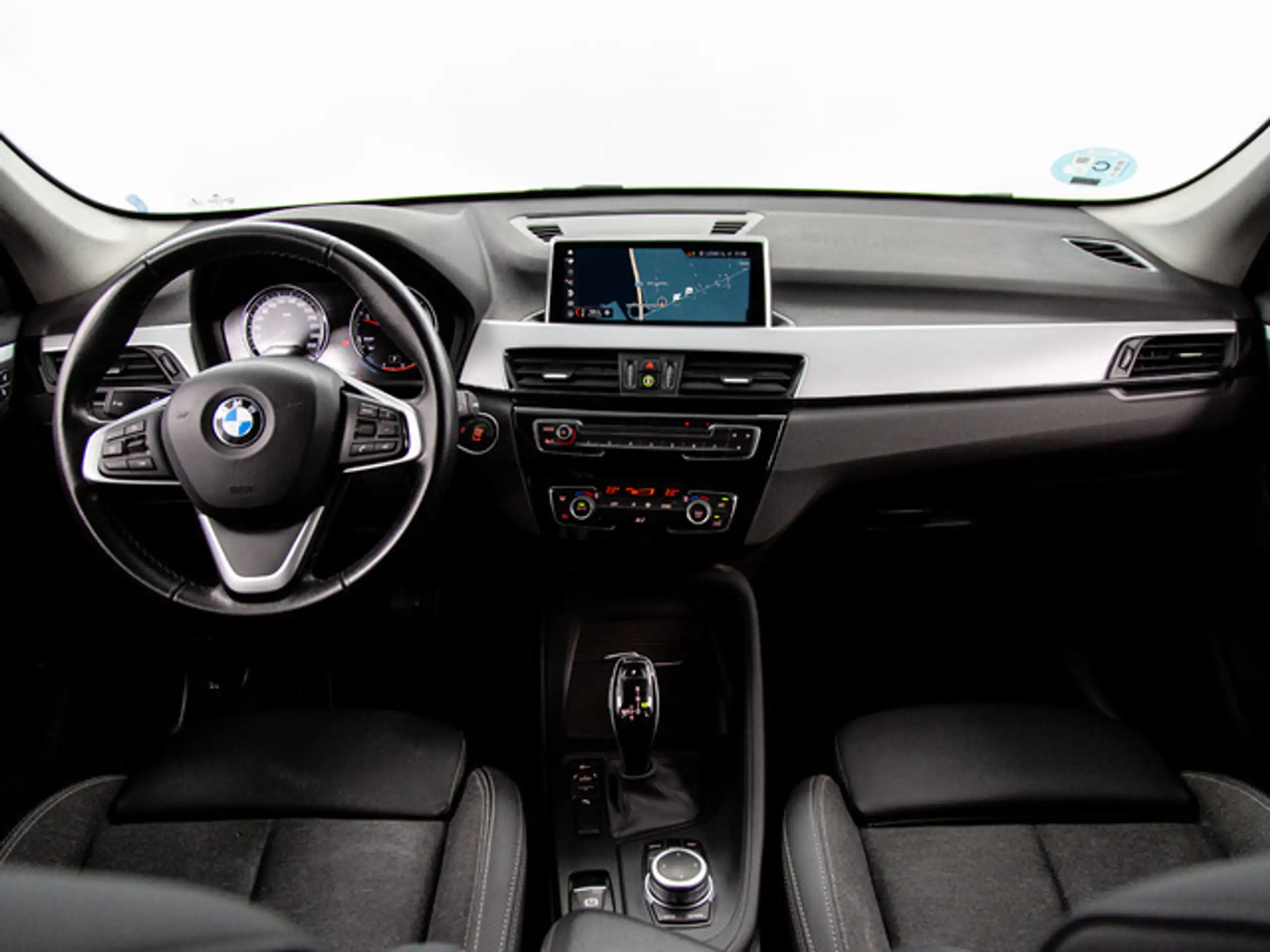 BMW - X1