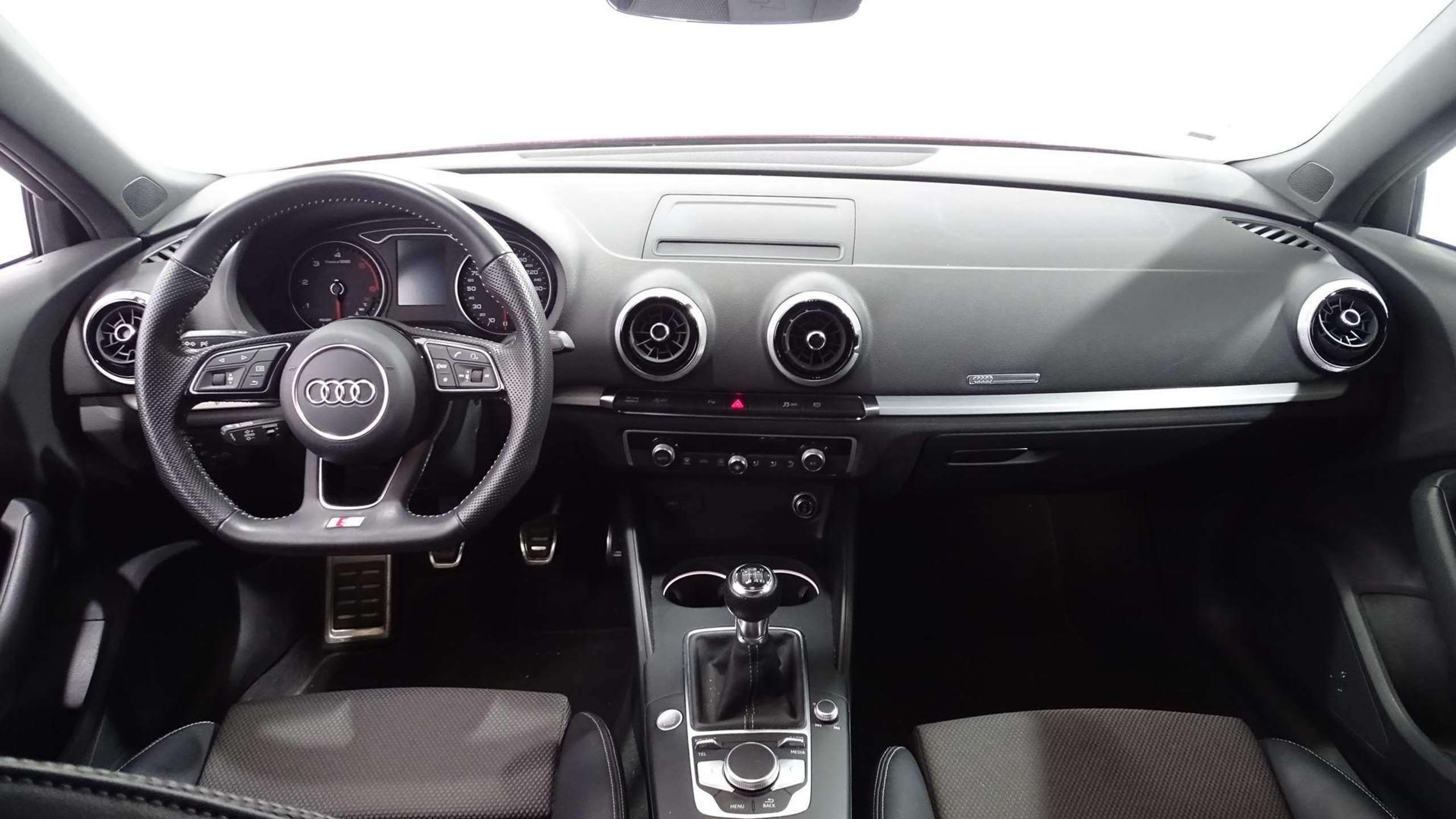 Audi - A3