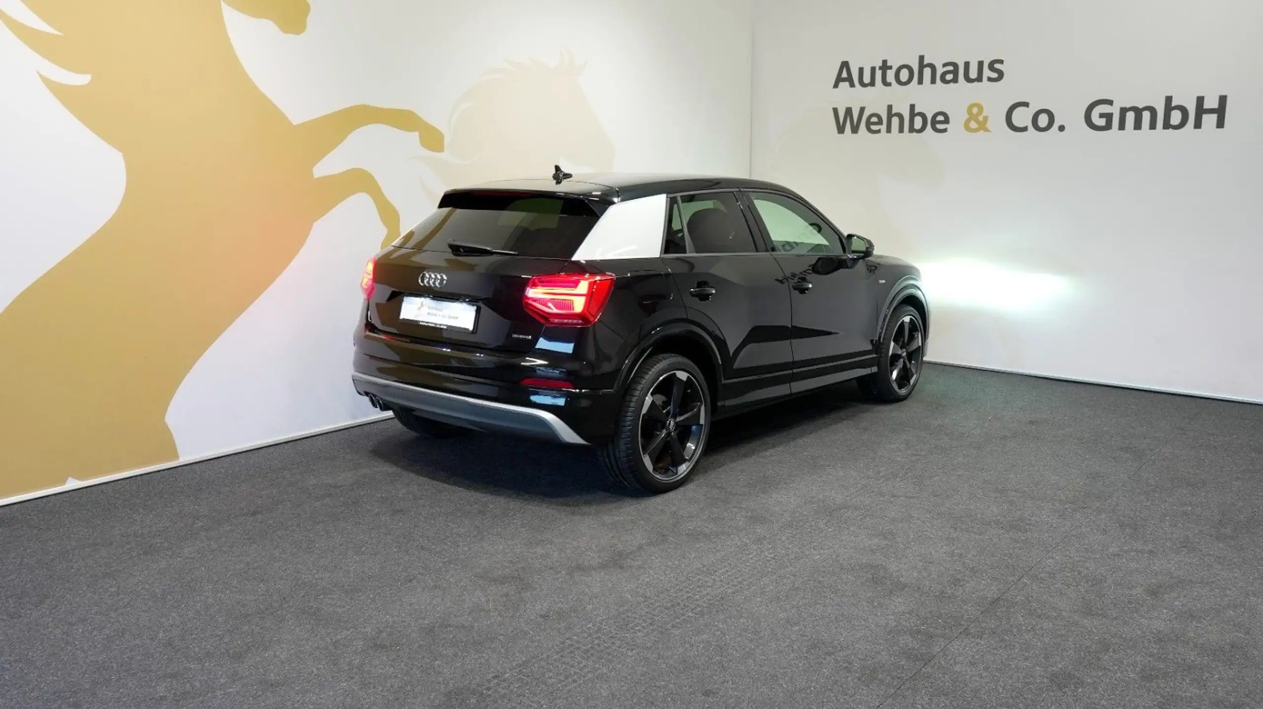 Audi - Q2