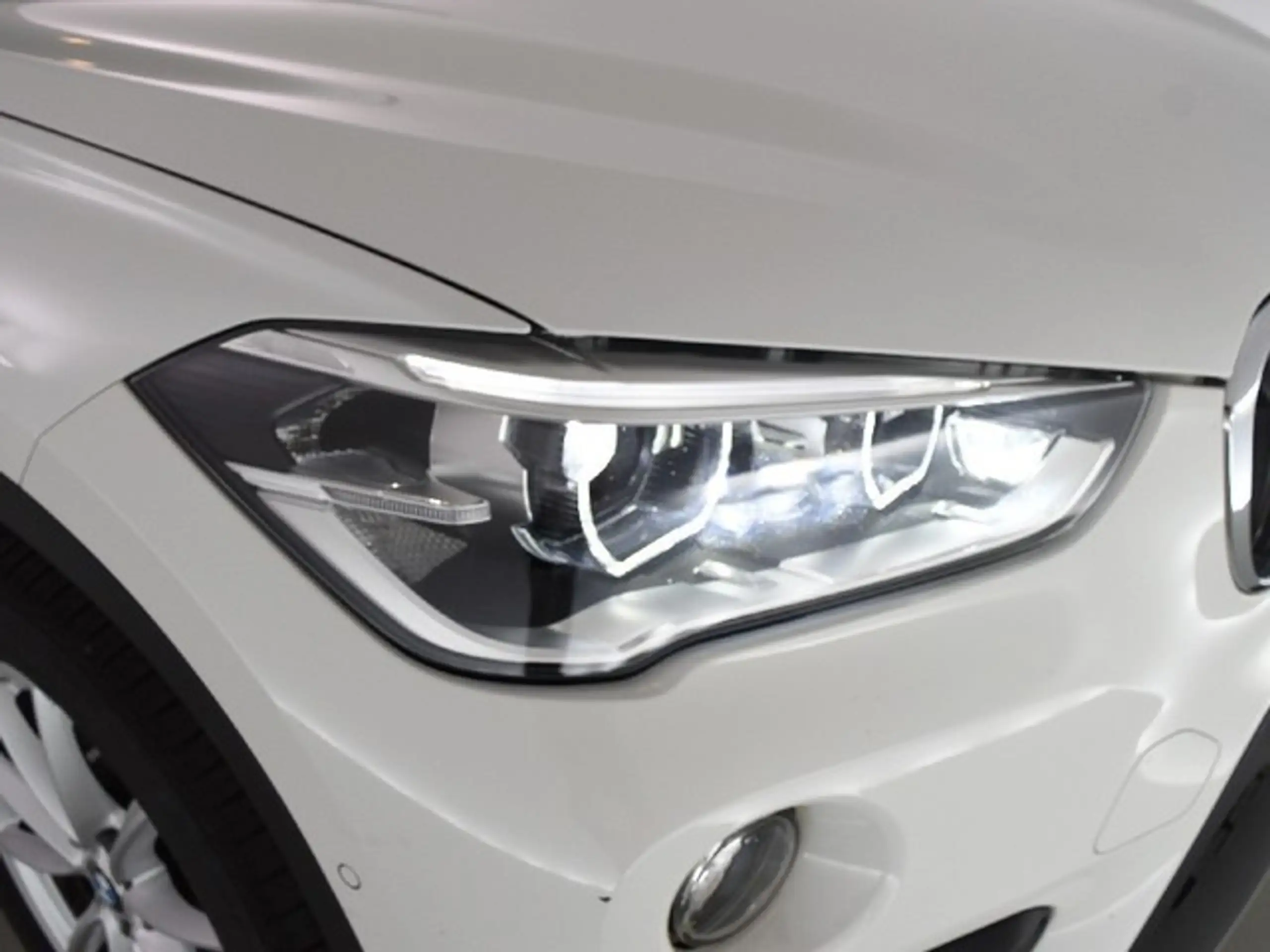 BMW - X1