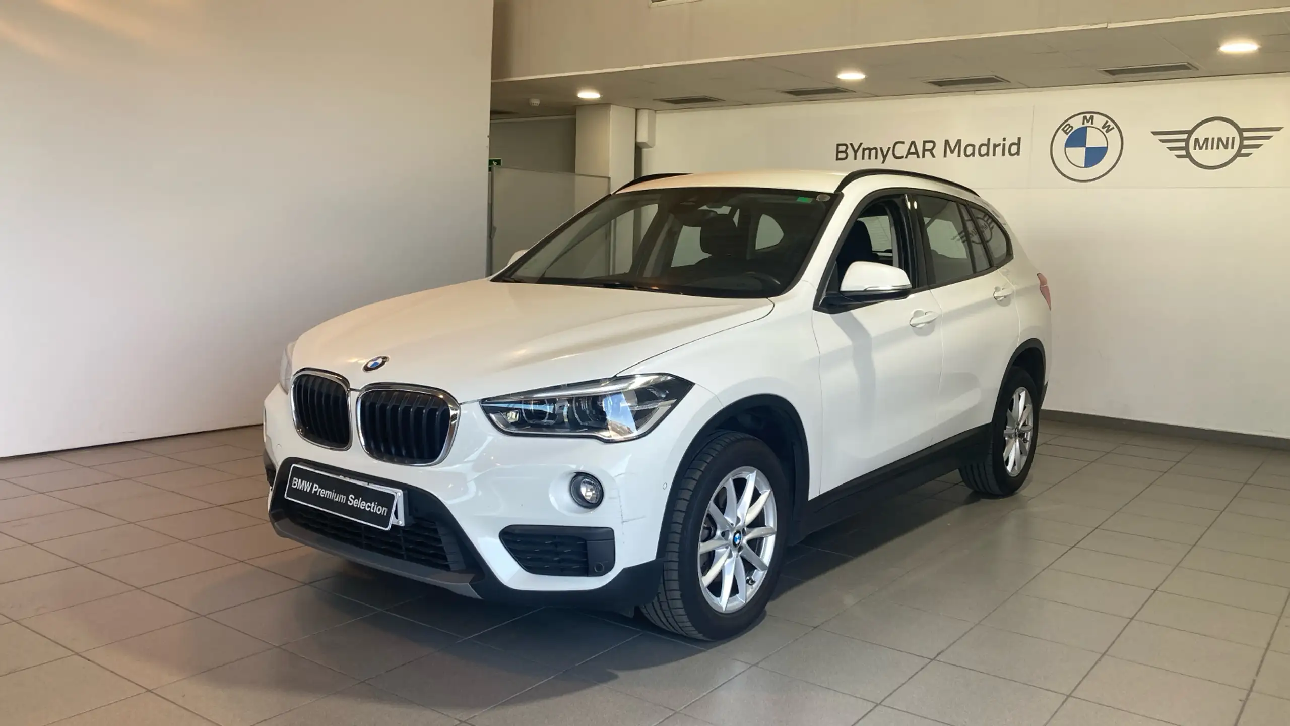 BMW - X1