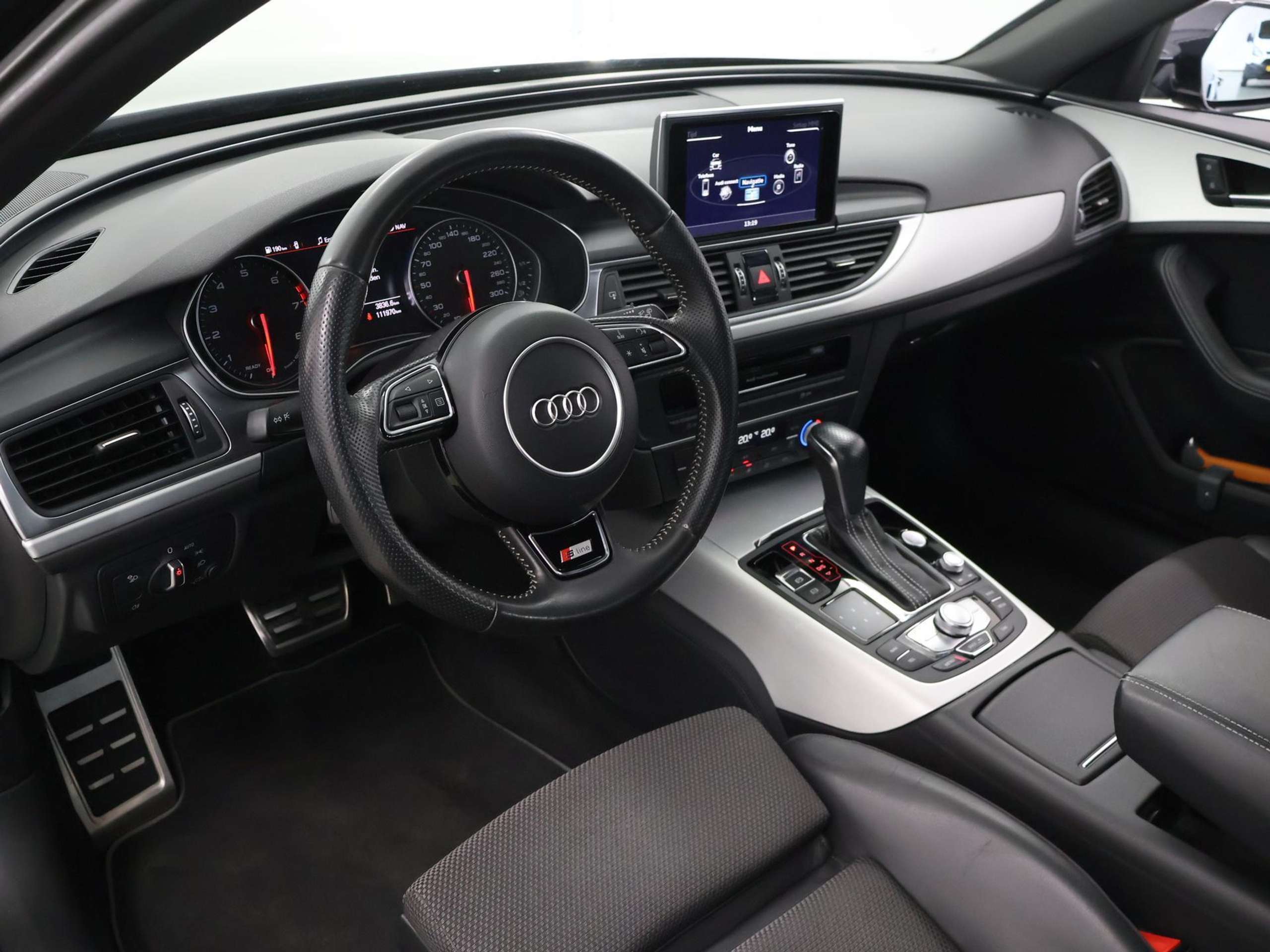 Audi - A6