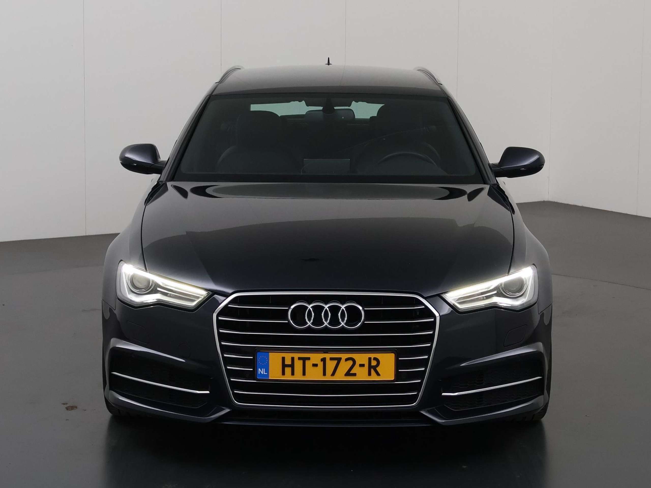 Audi - A6