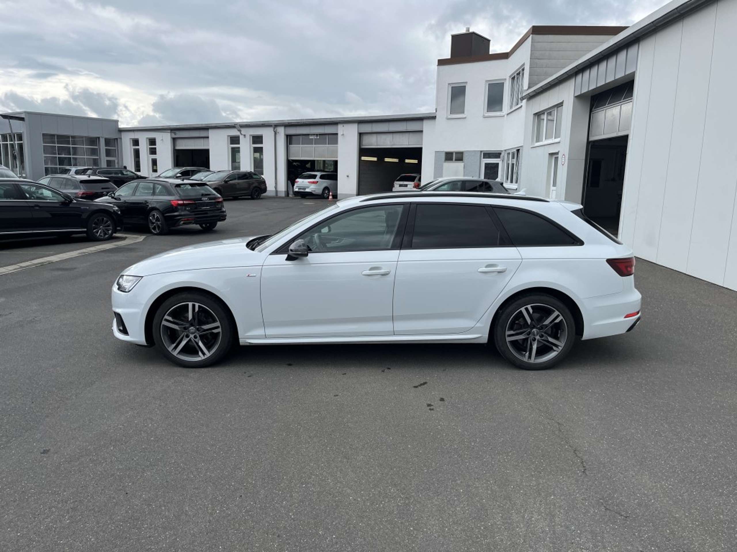 Audi - A4