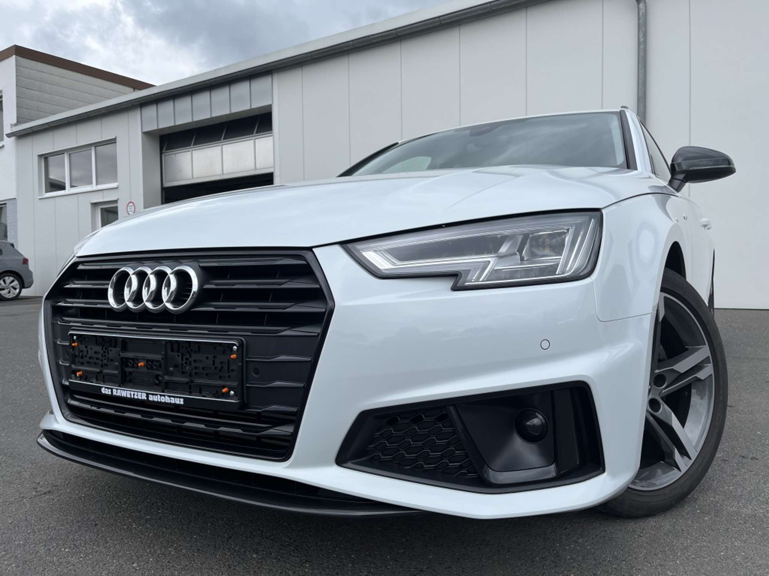 Audi - A4