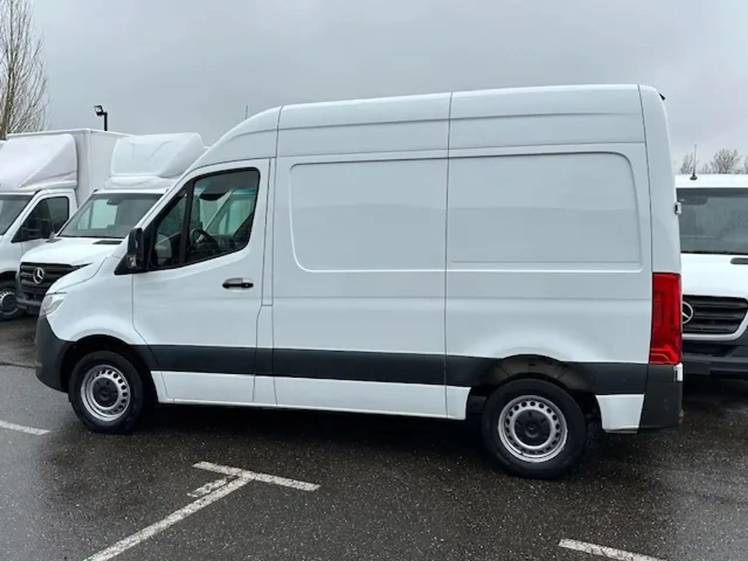 Mercedes-Benz - Sprinter