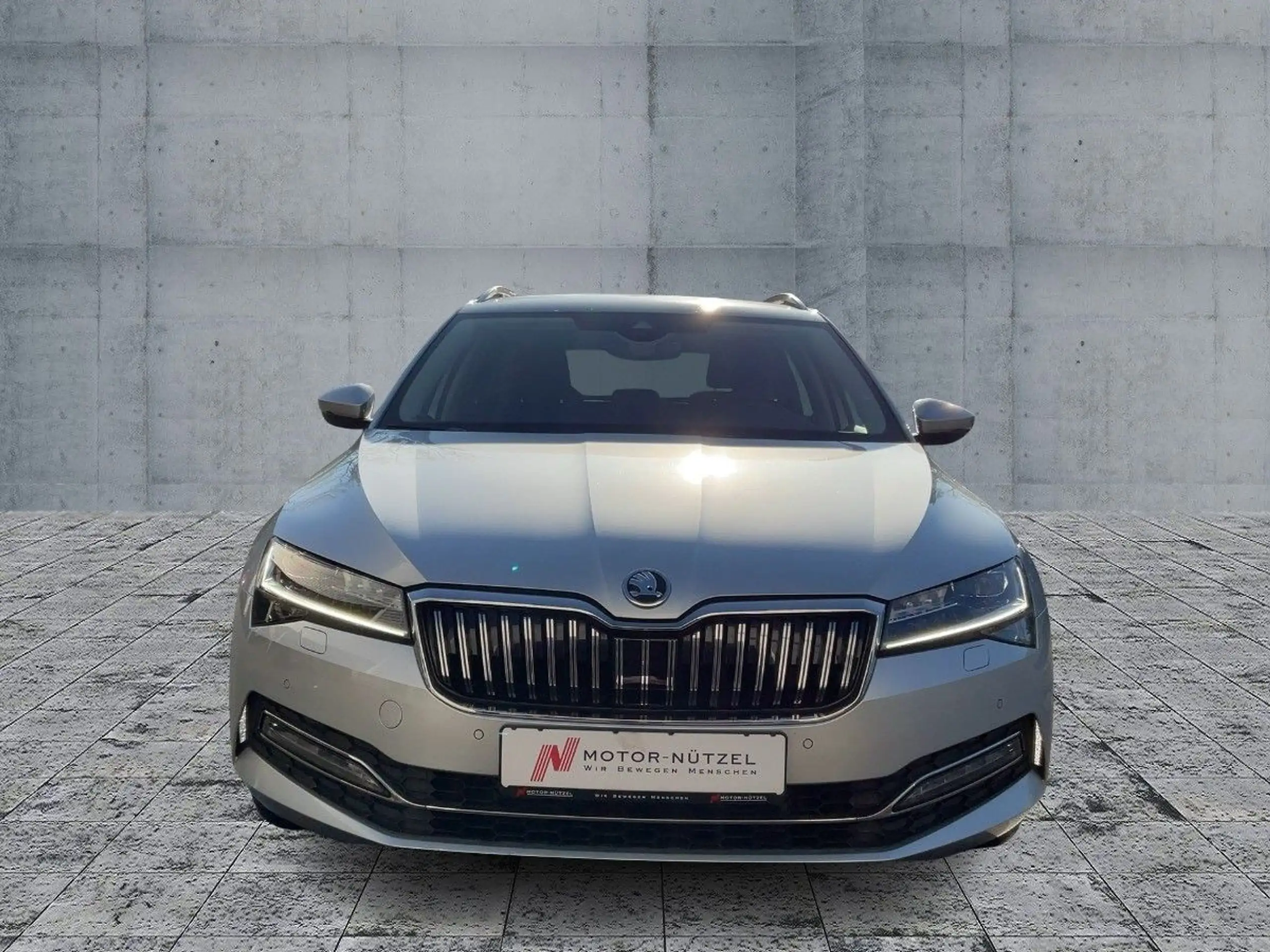 Skoda - Superb