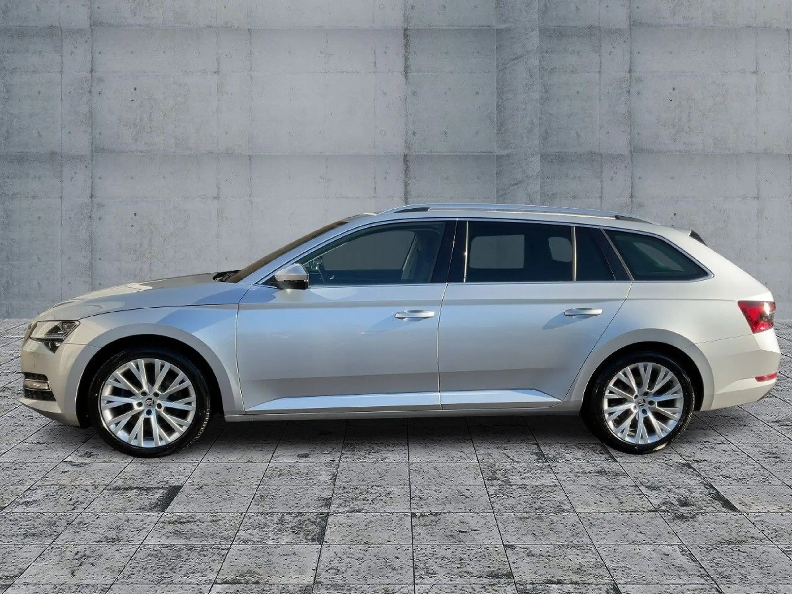 Skoda - Superb