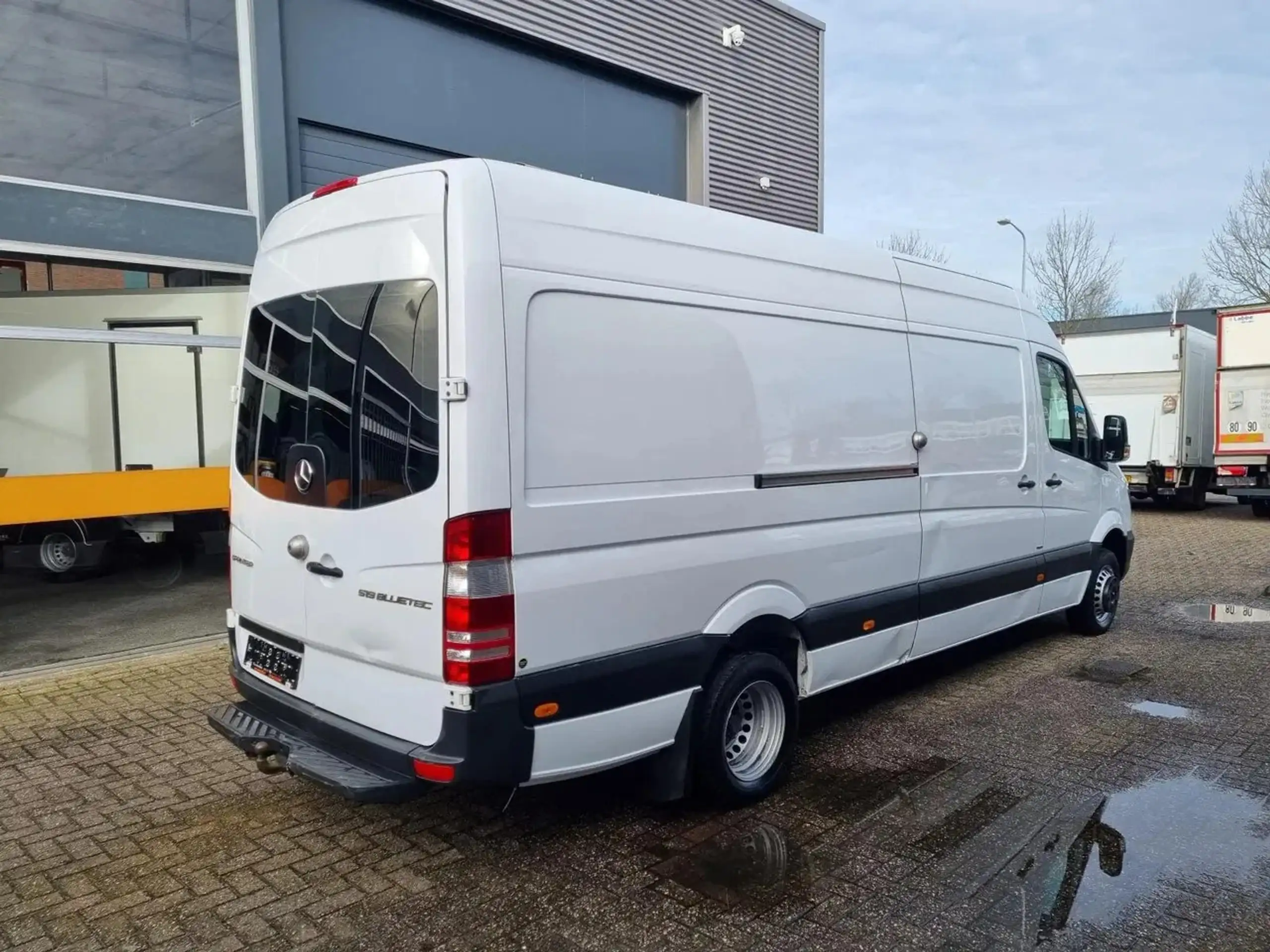 Mercedes-Benz - Sprinter