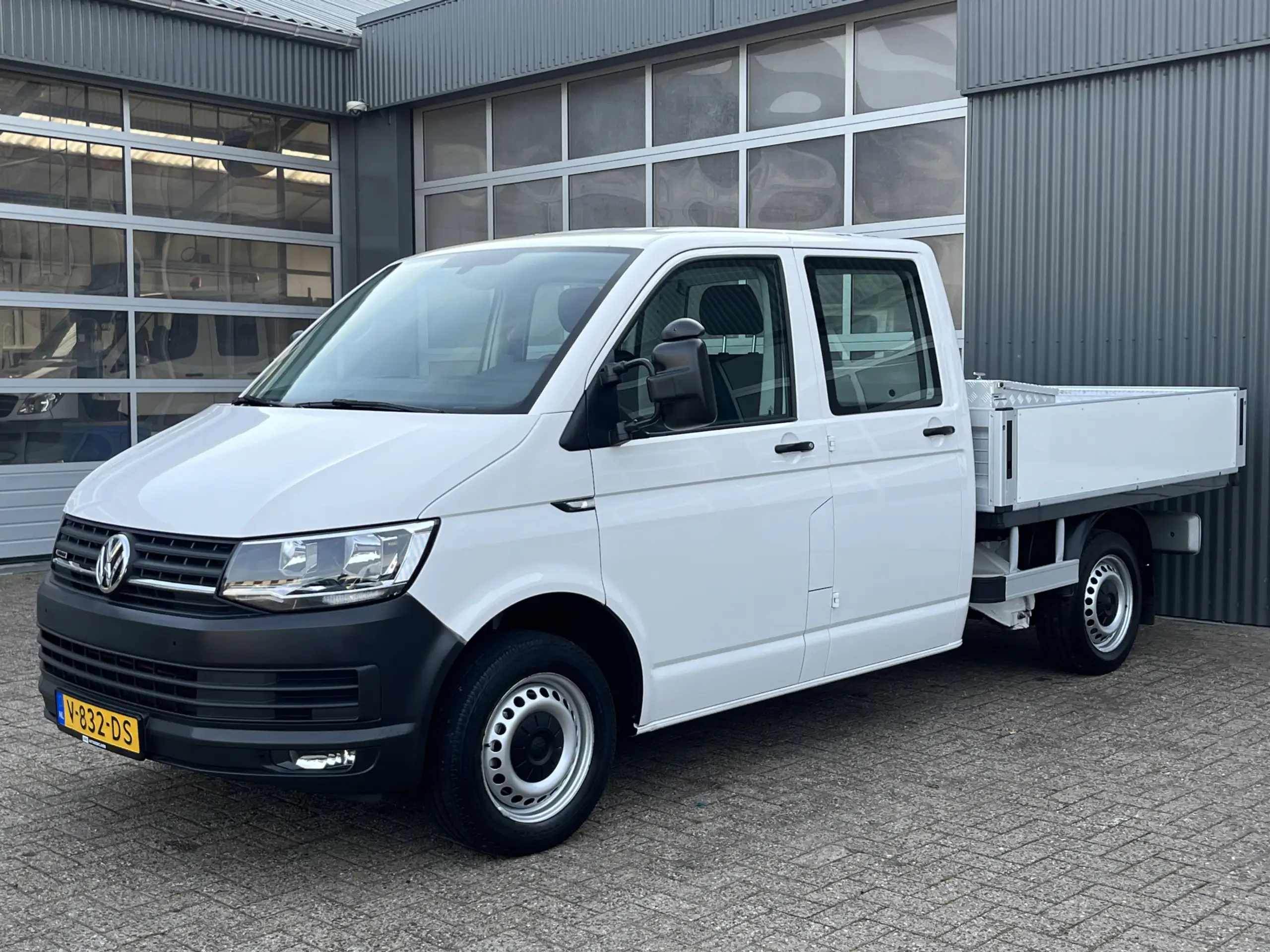 Volkswagen - T6 Transporter