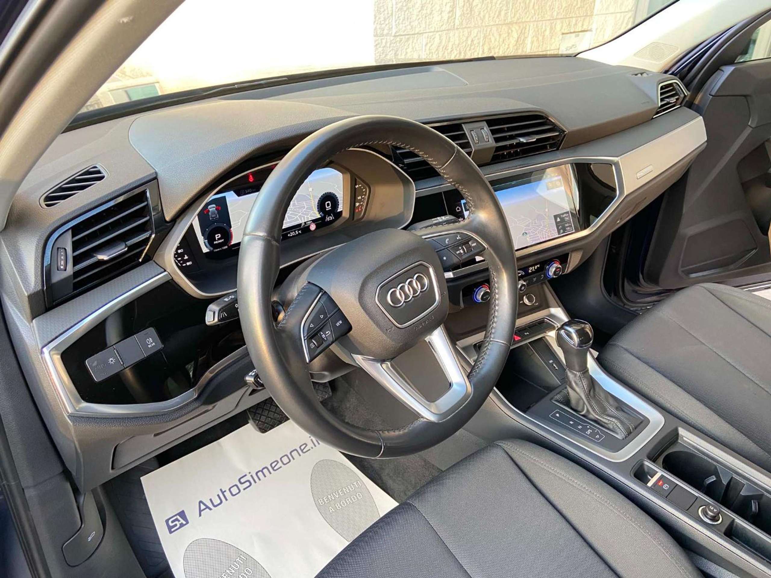 Audi - Q3