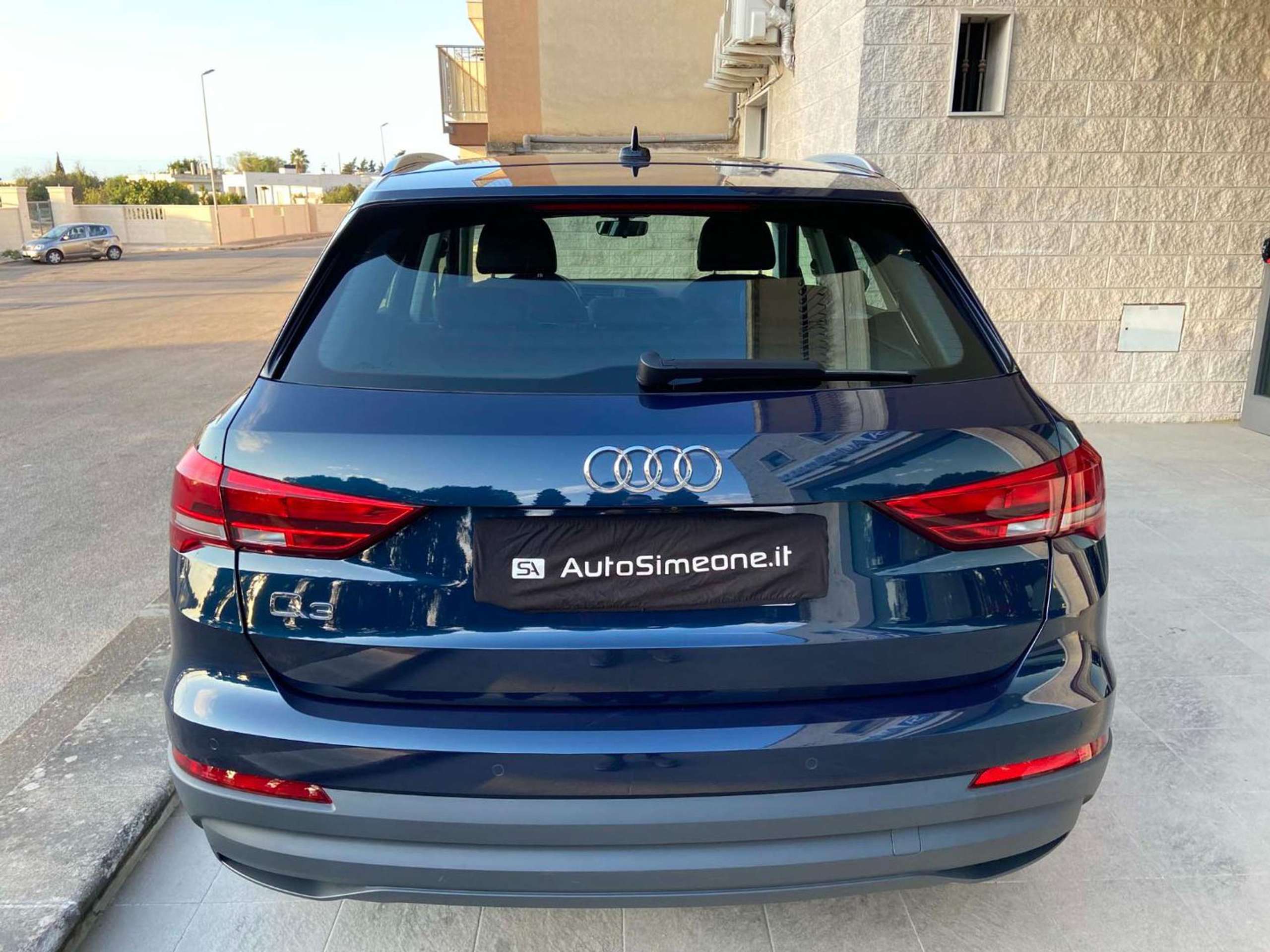 Audi - Q3