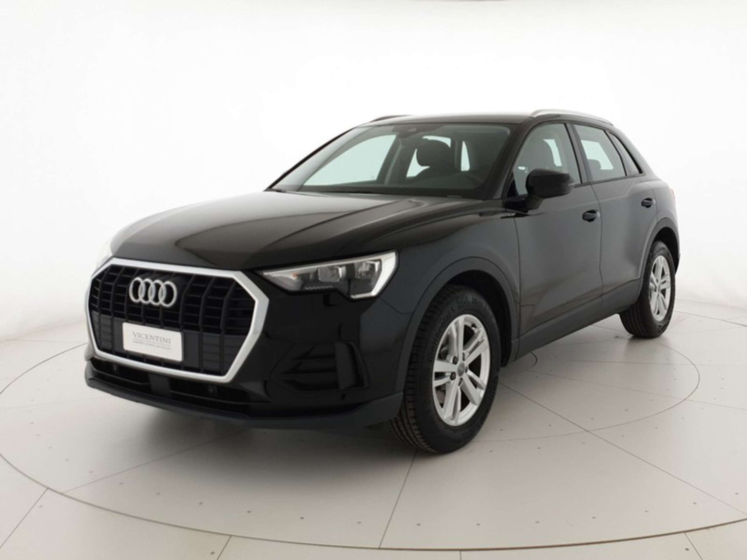 Audi - Q3