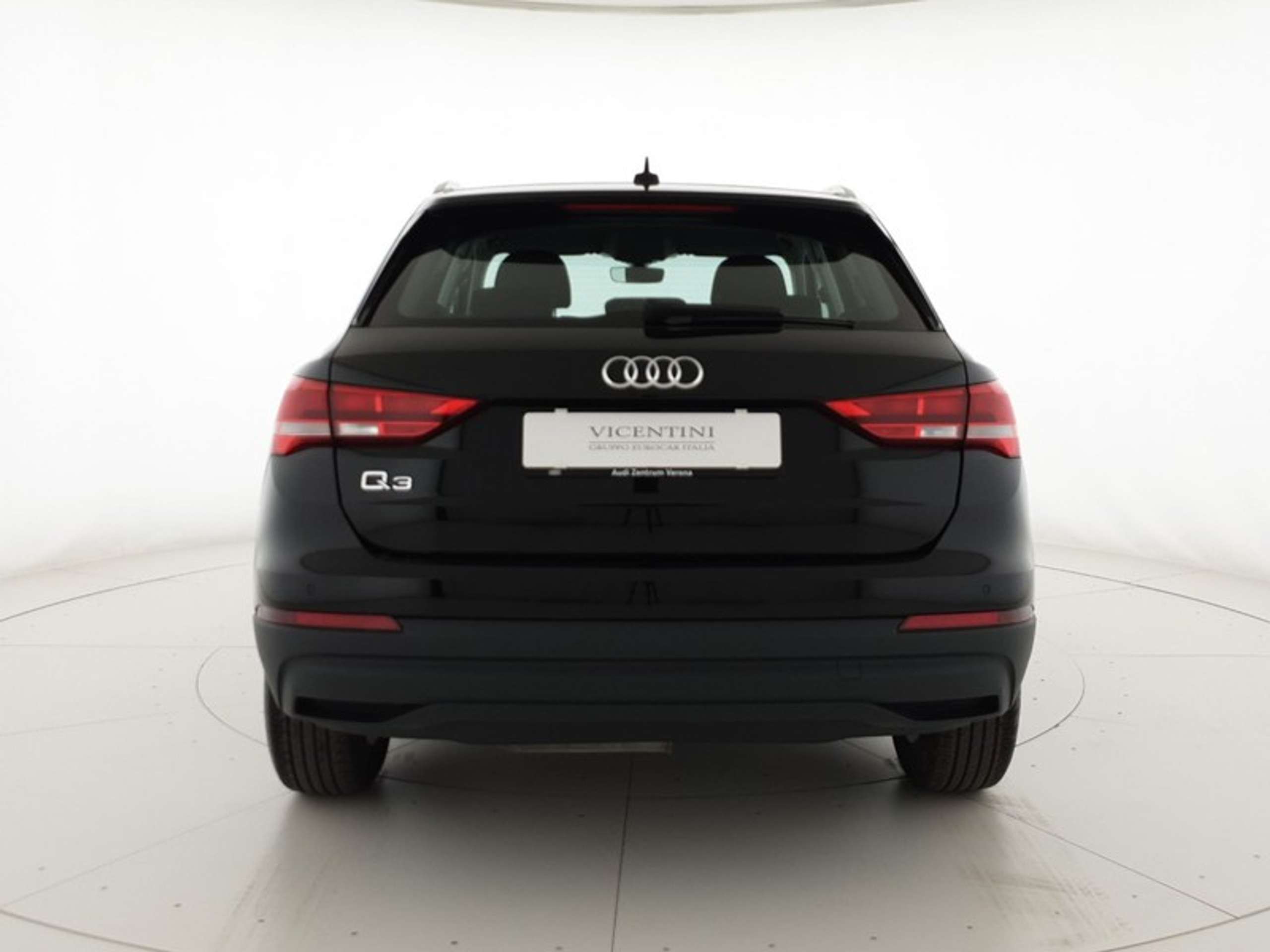 Audi - Q3