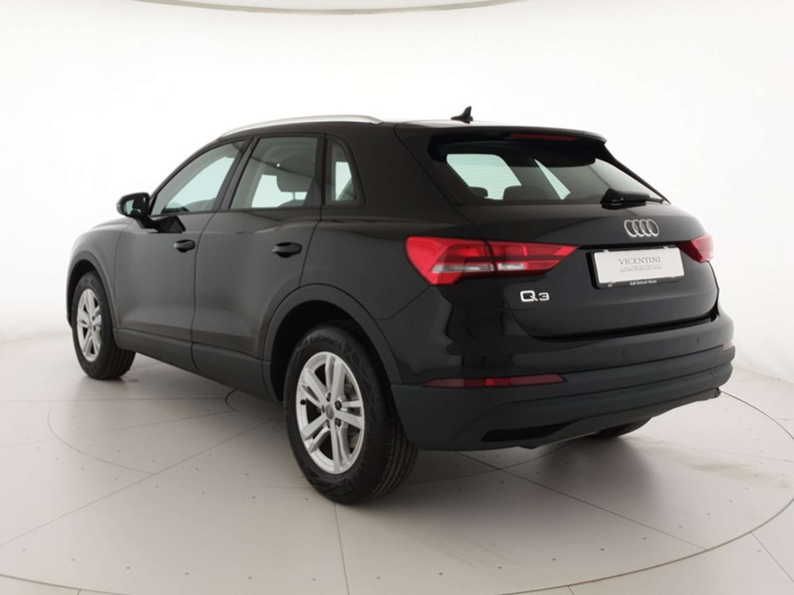 Audi - Q3