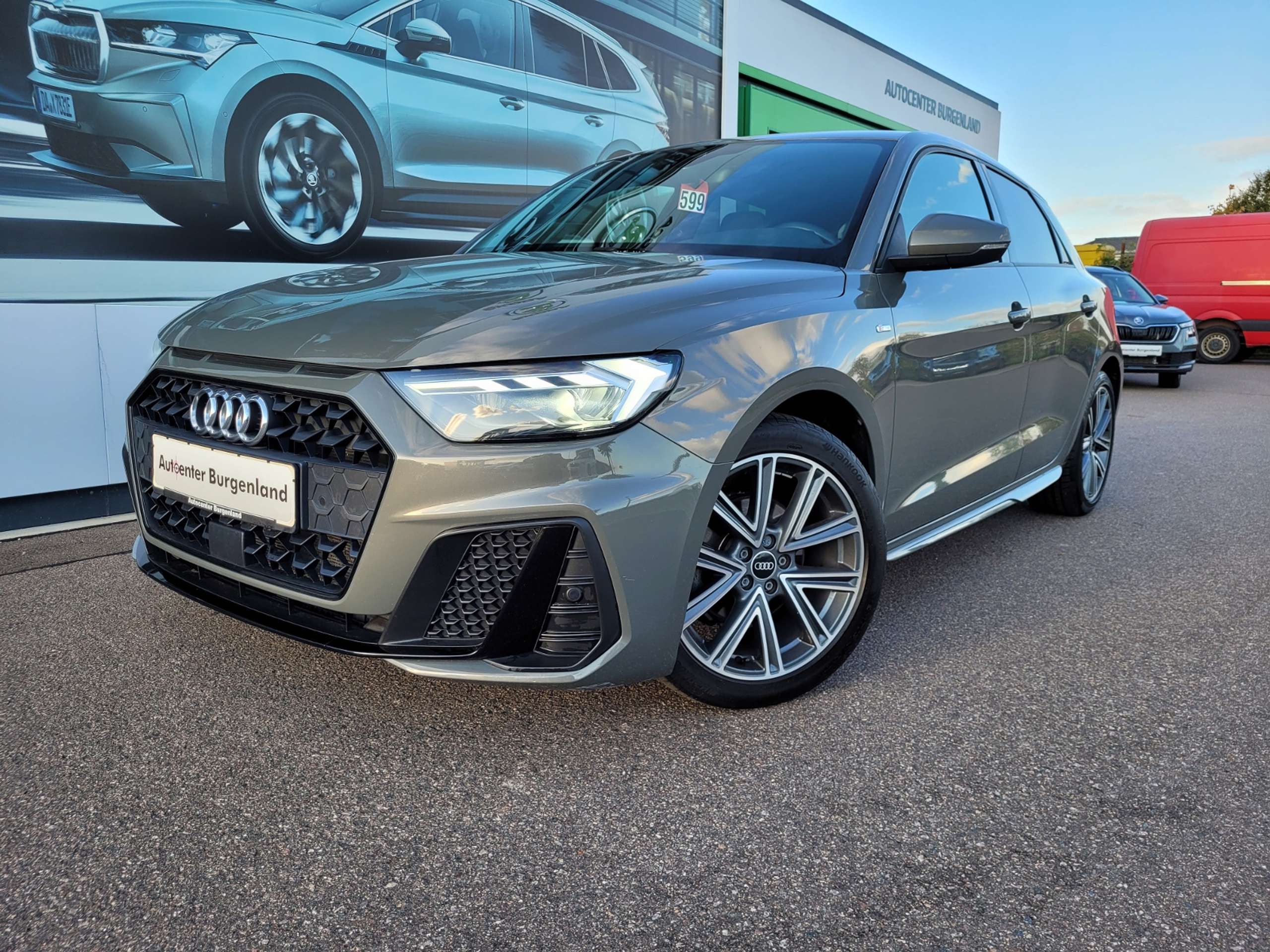 Audi - A1