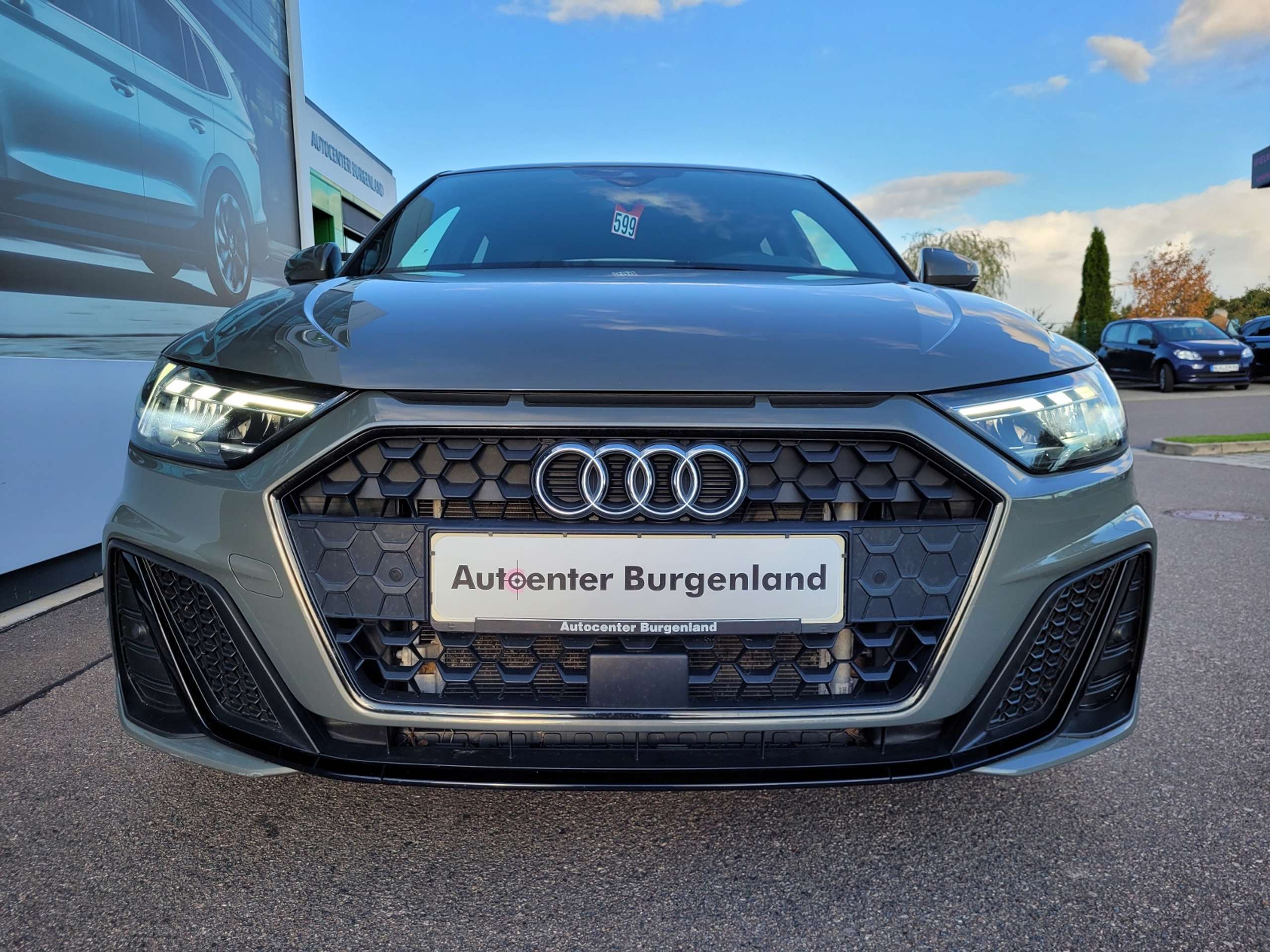 Audi - A1