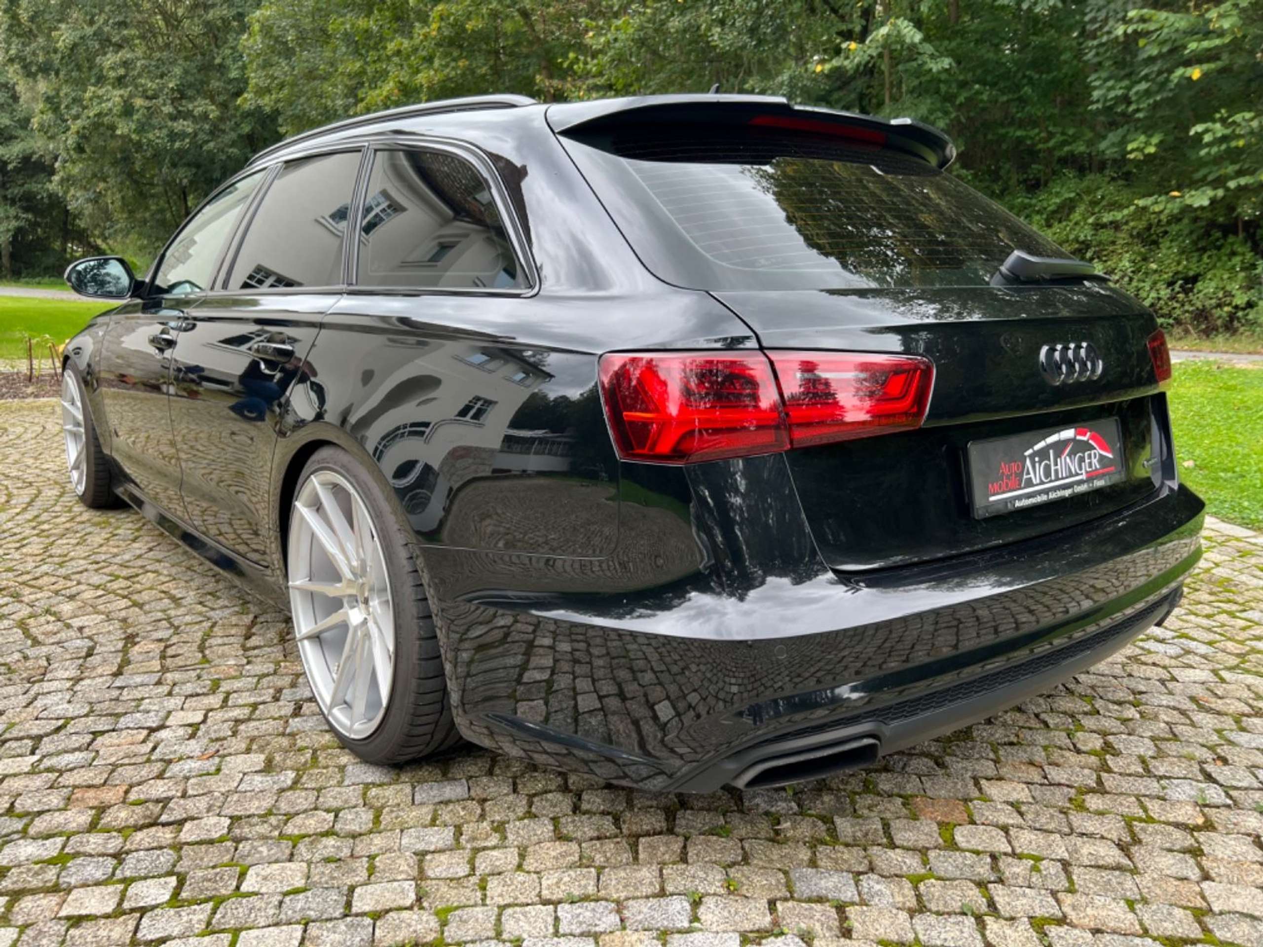 Audi - A6