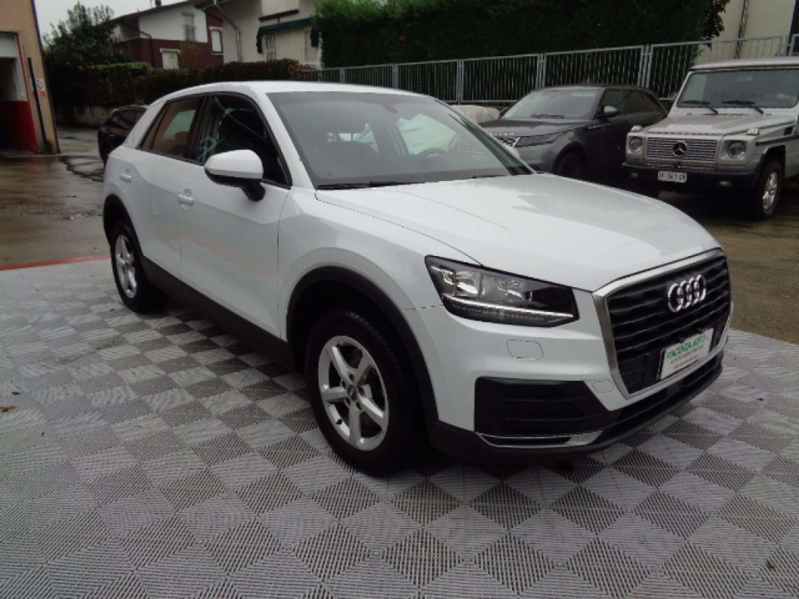 Audi - Q2