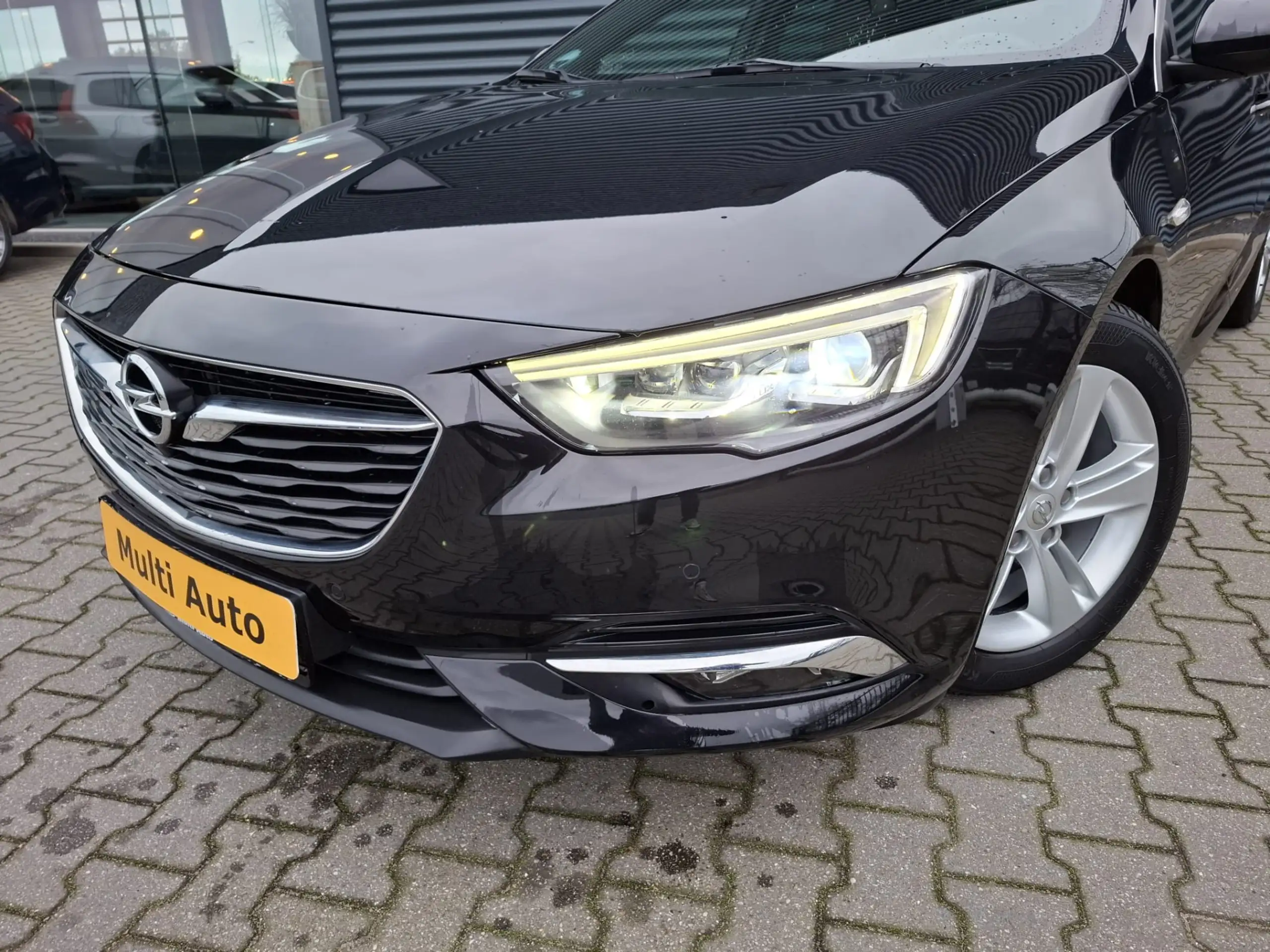 Opel - Insignia