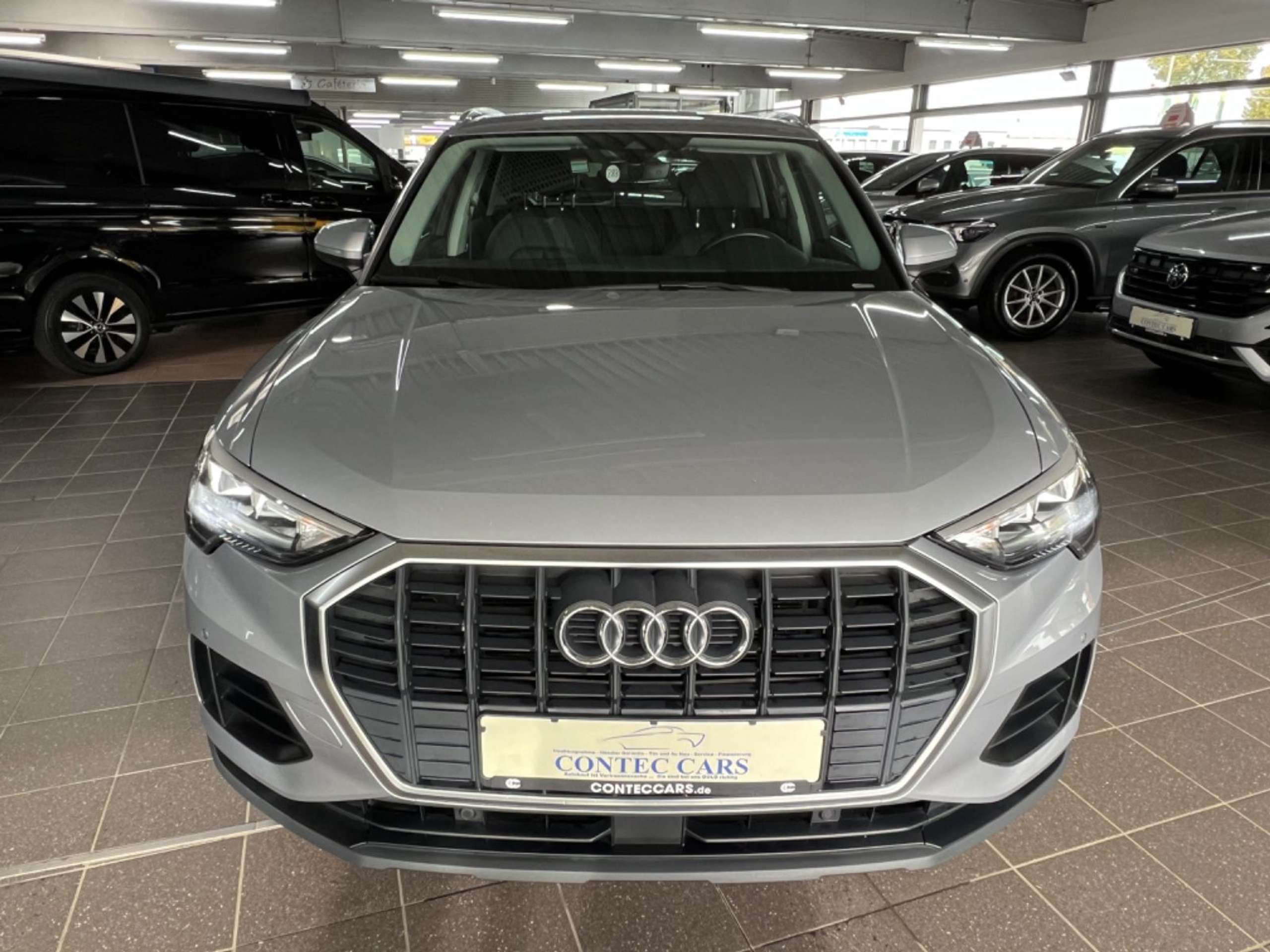 Audi - Q3