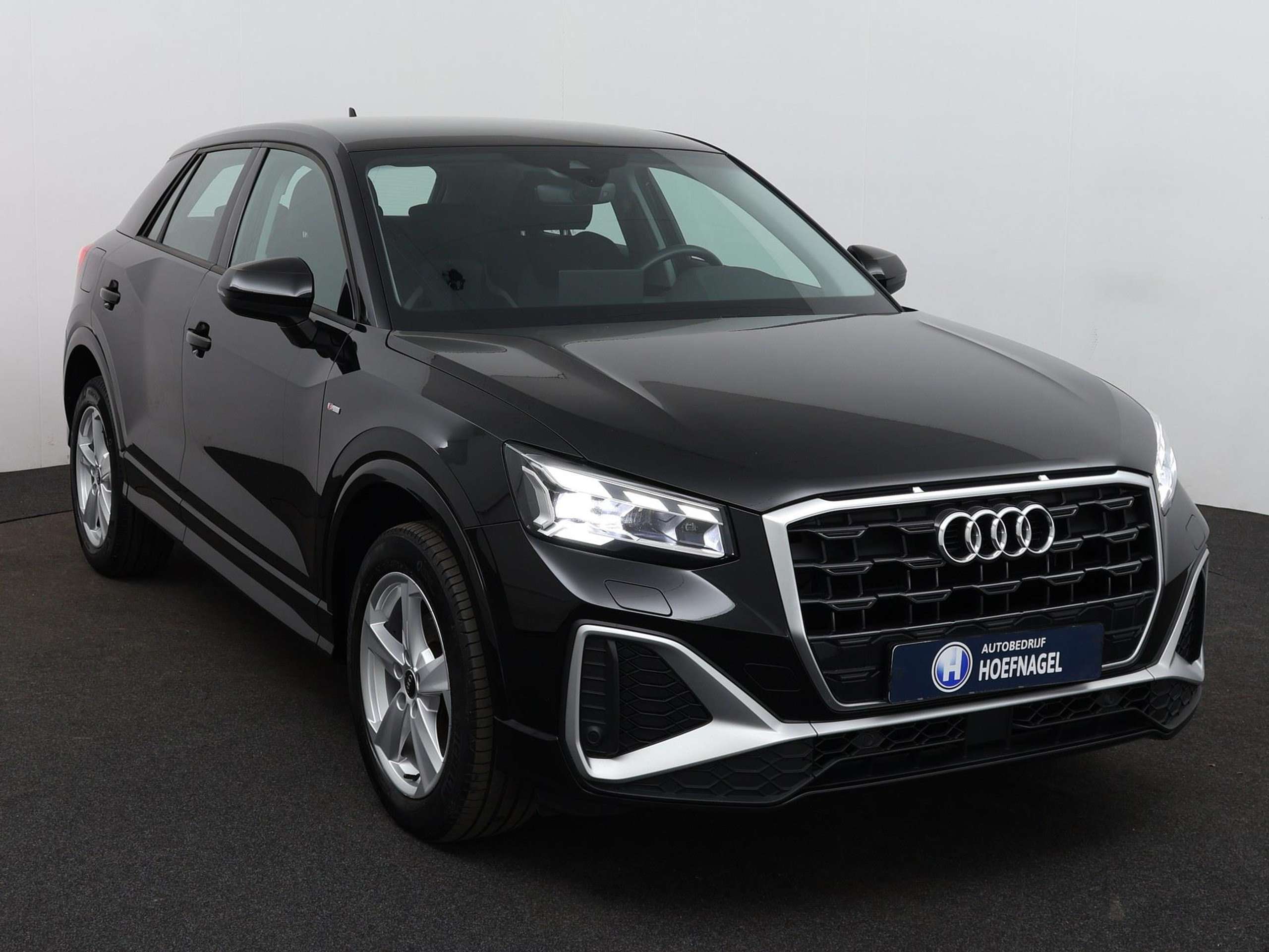 Audi - Q2