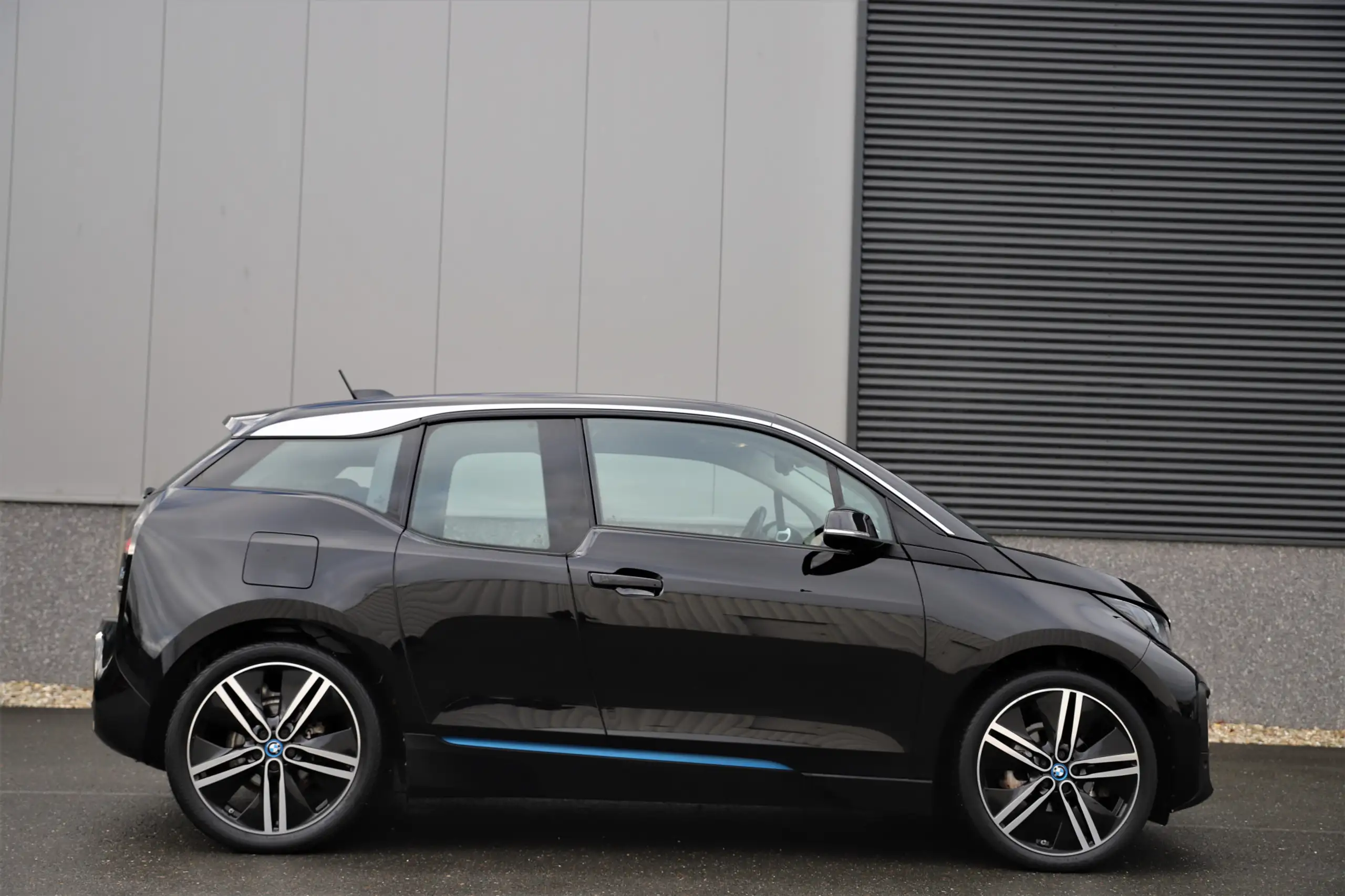 BMW - i3