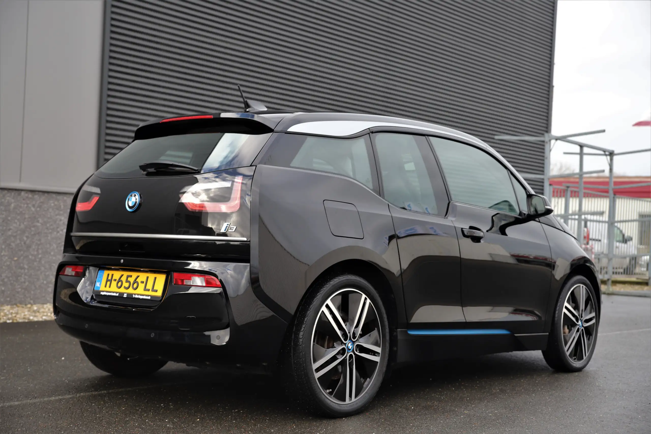 BMW - i3