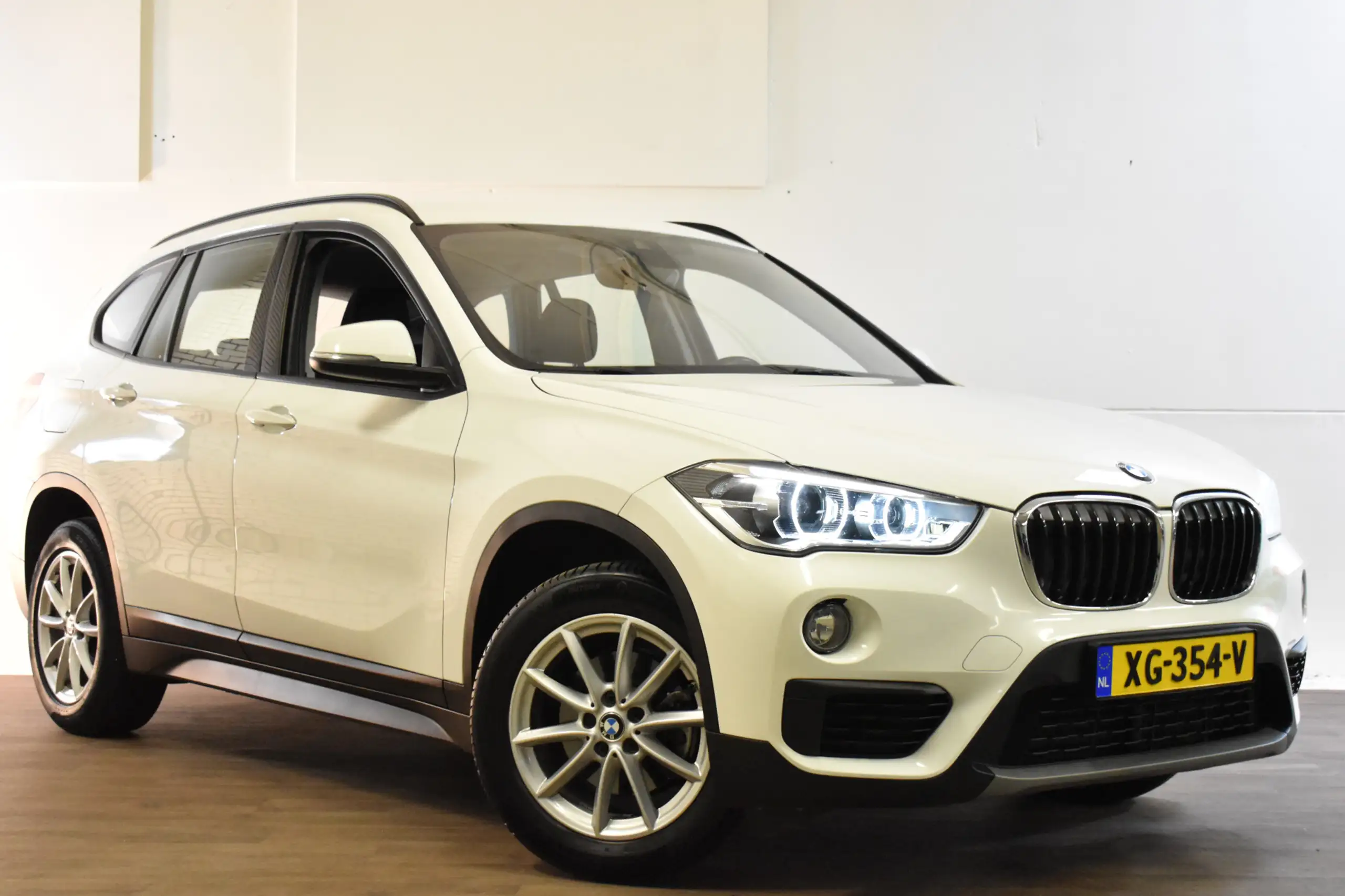 BMW - X1