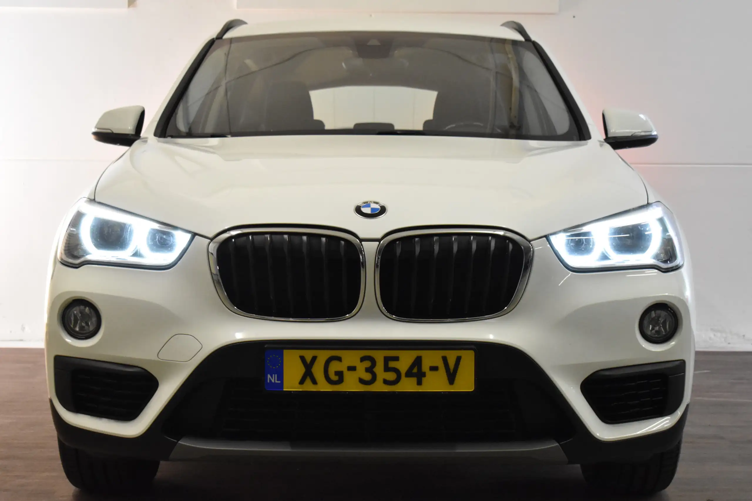 BMW - X1