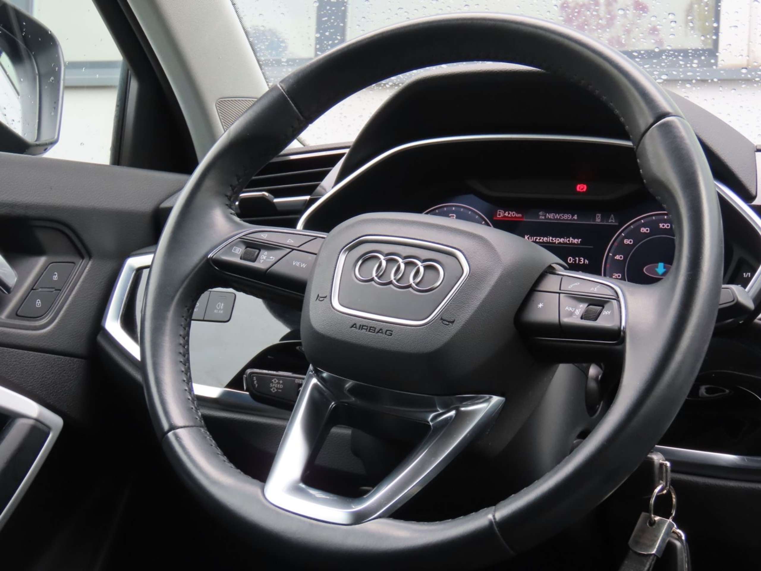 Audi - Q3