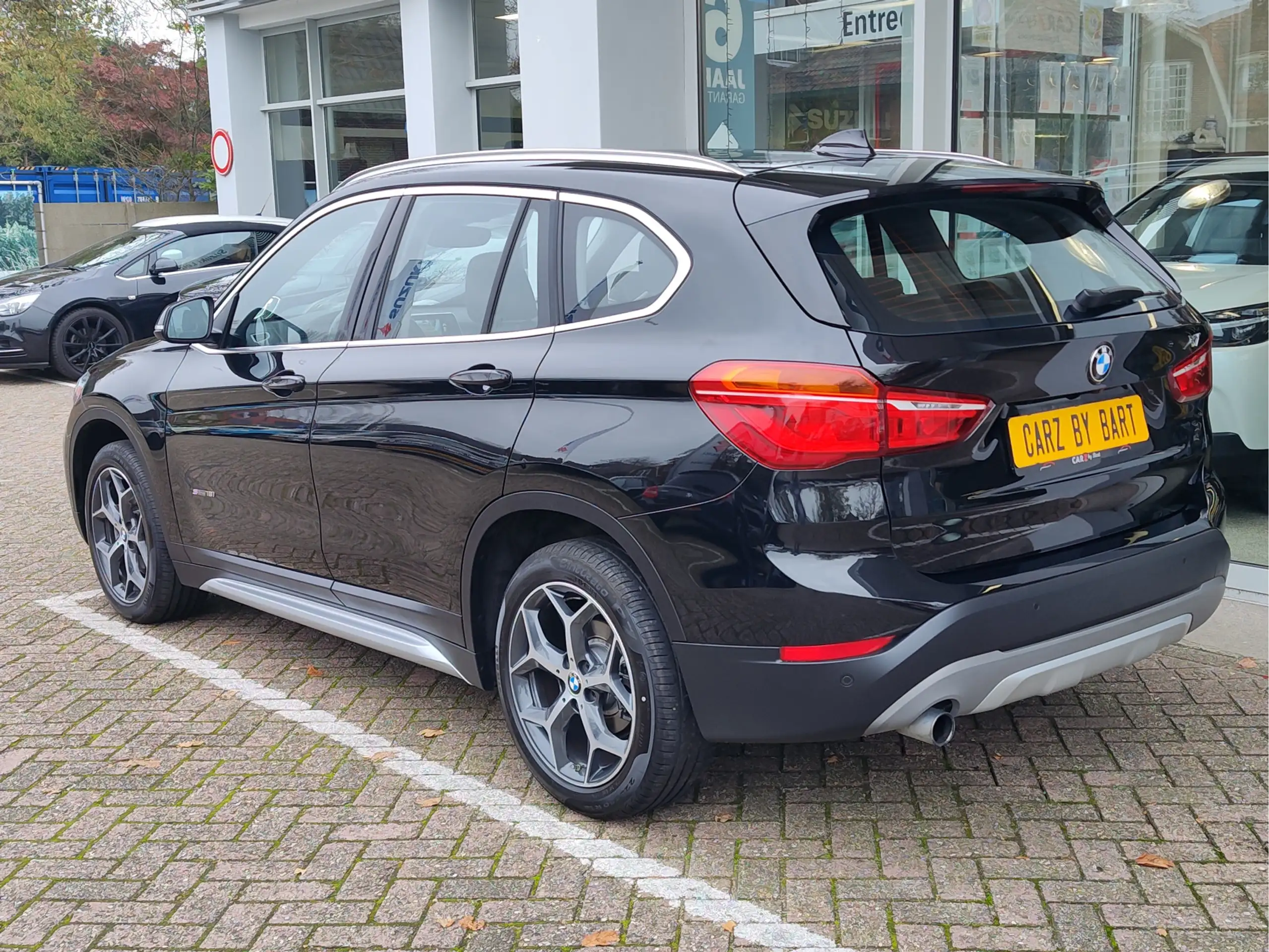 BMW - X1