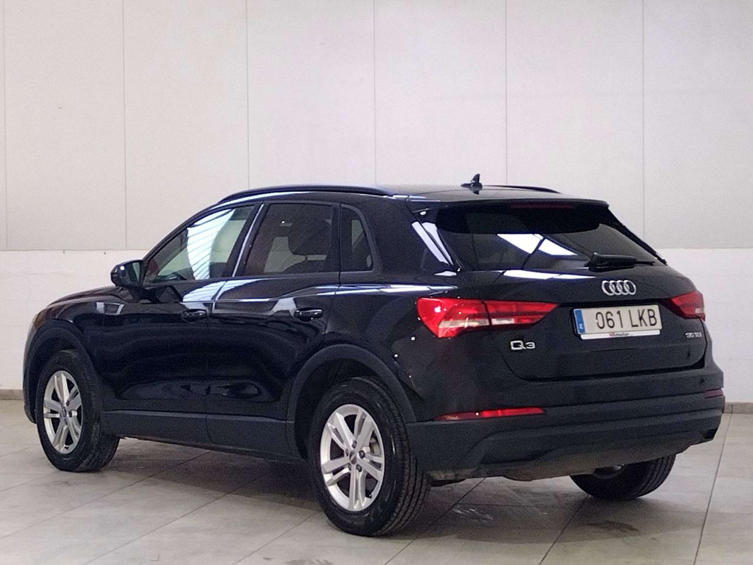 Audi - Q3