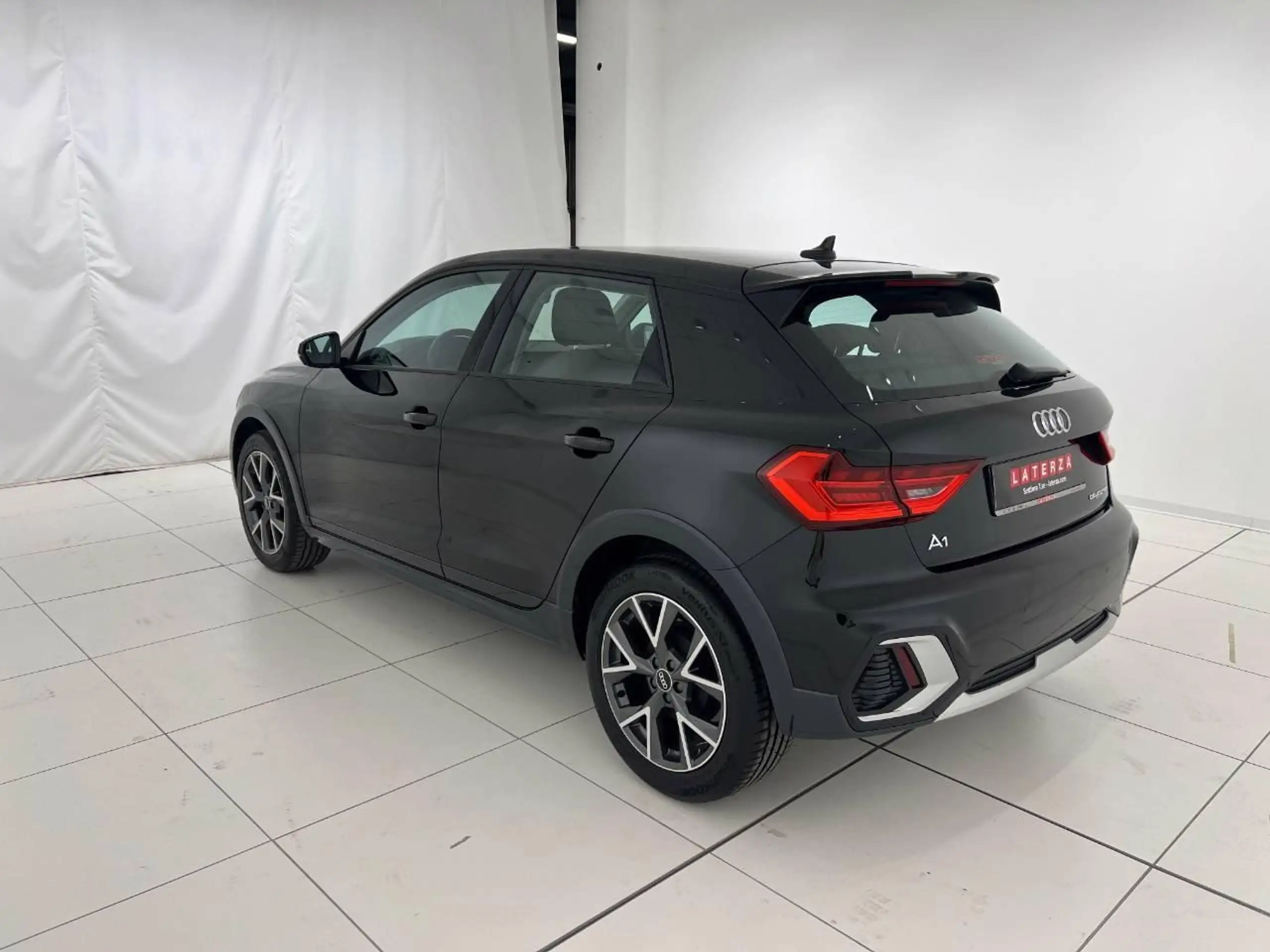 Audi - A1