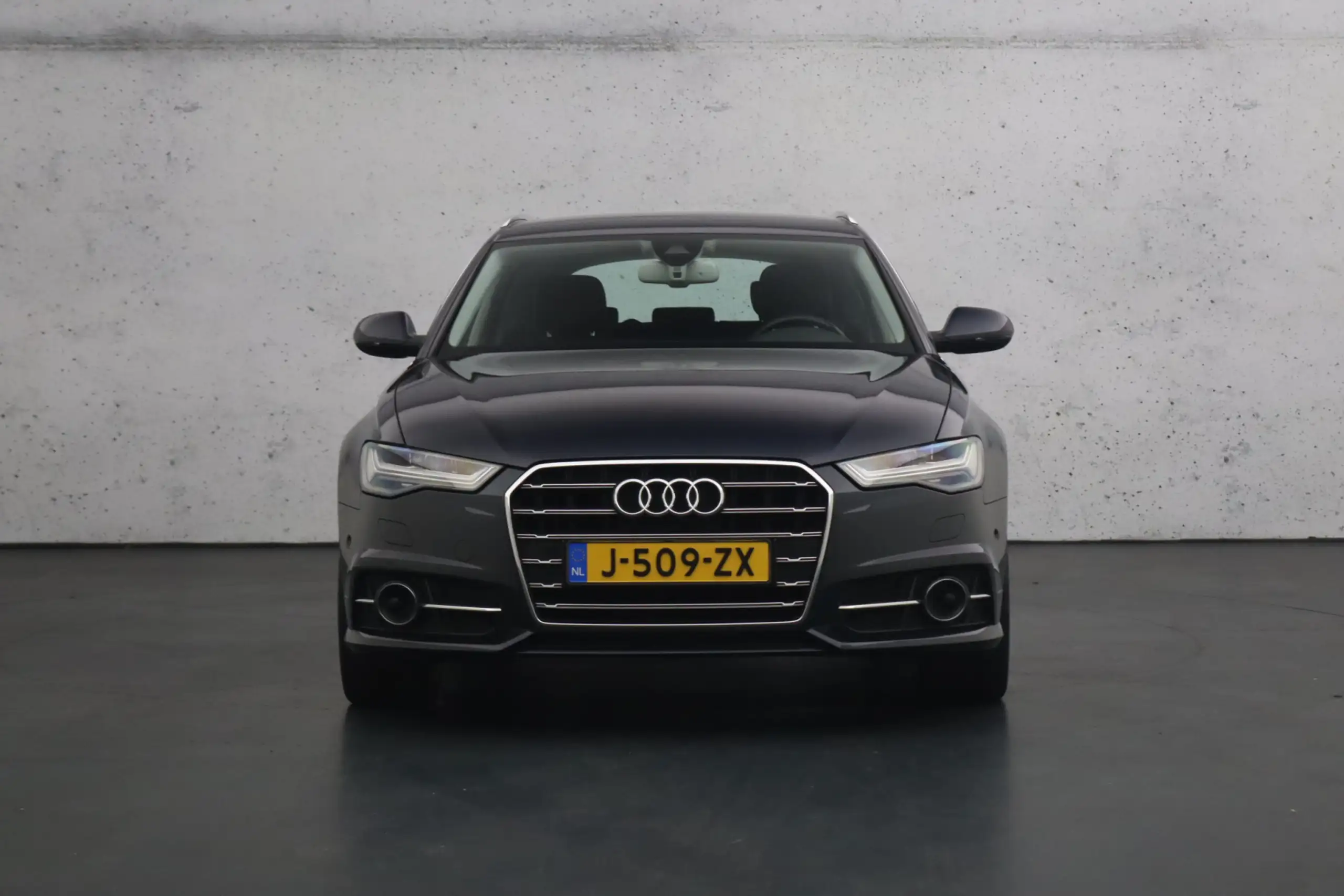 Audi - A6