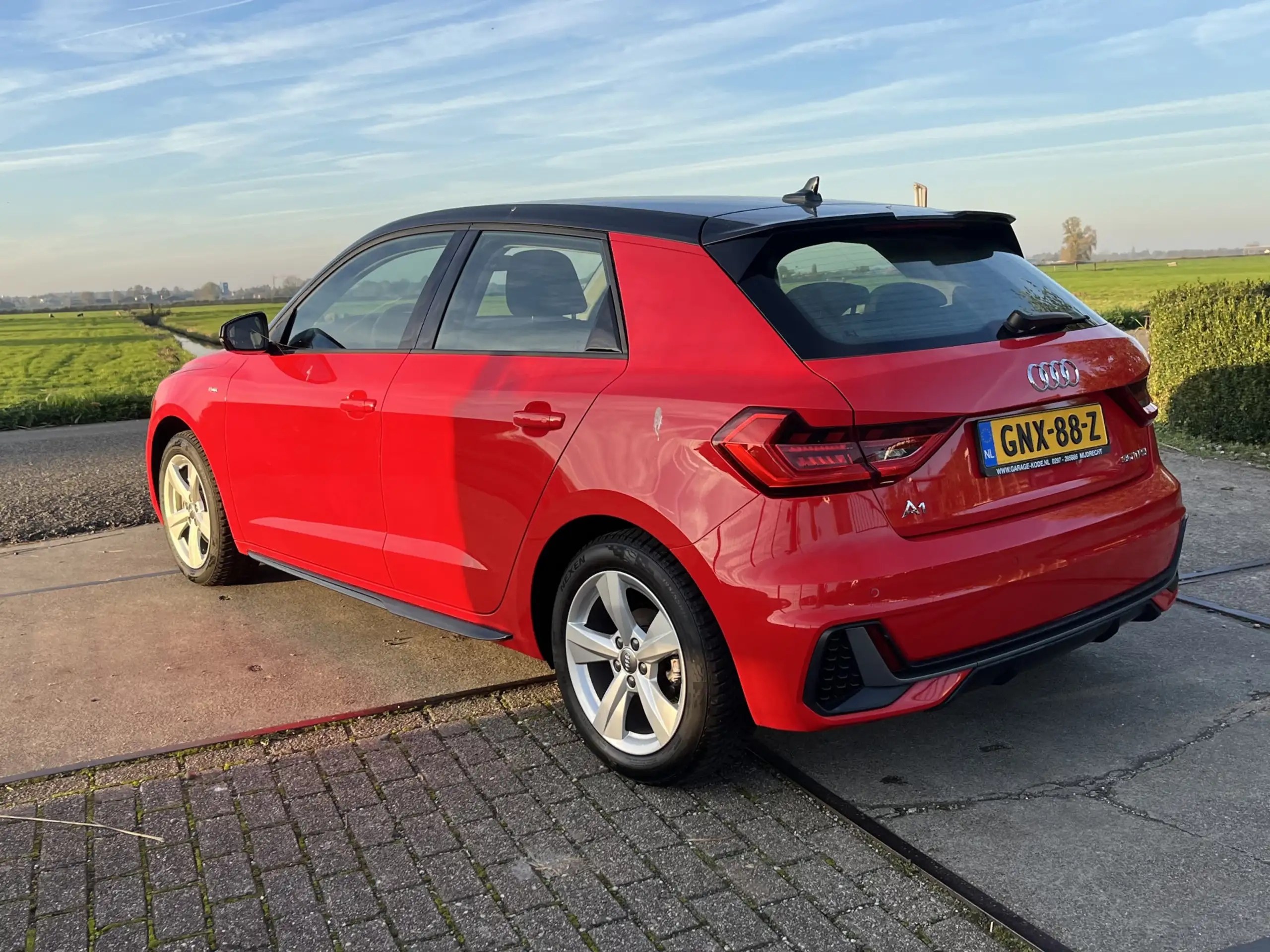 Audi - A1