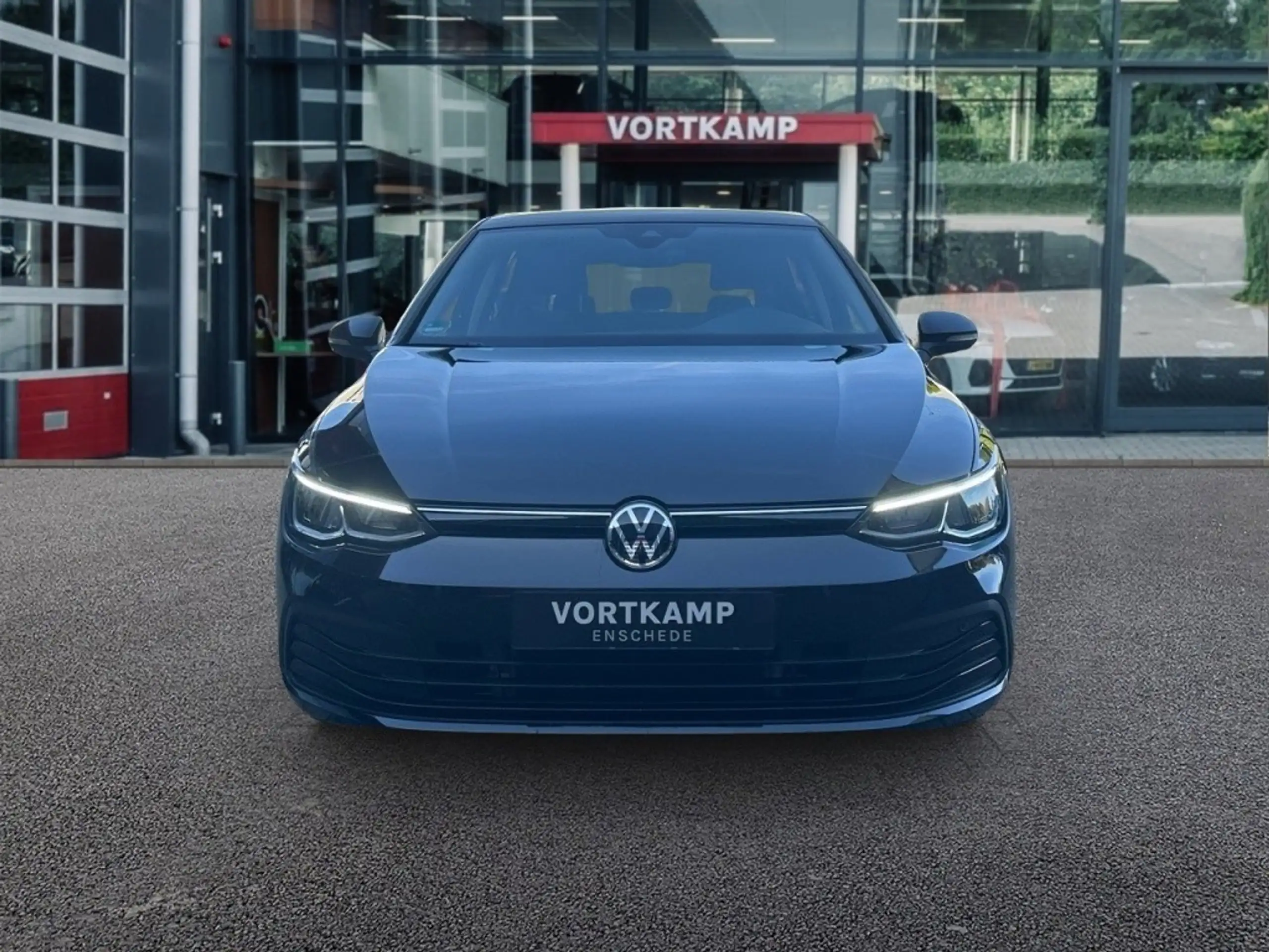 Volkswagen - Golf