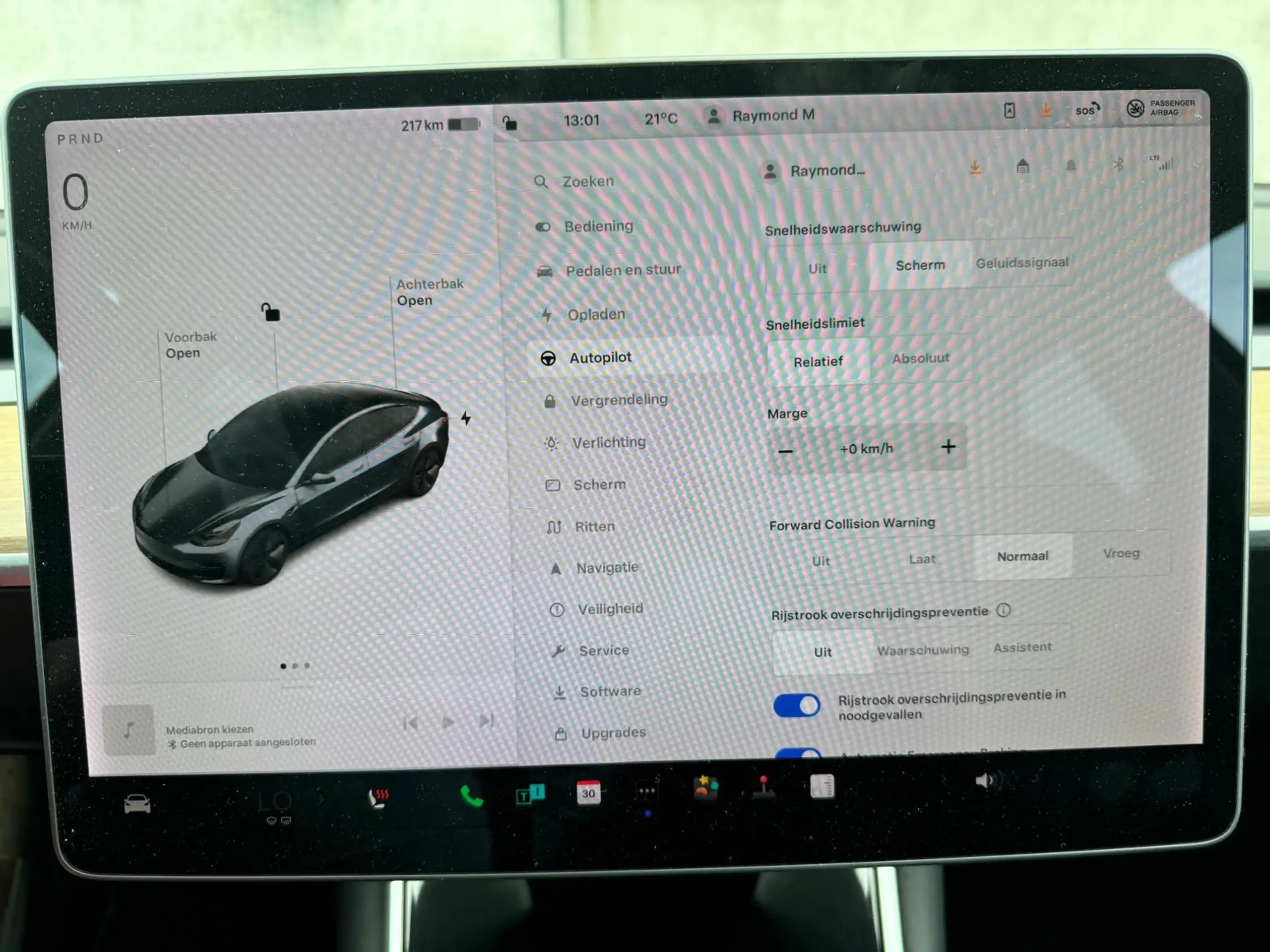 Tesla - Model 3